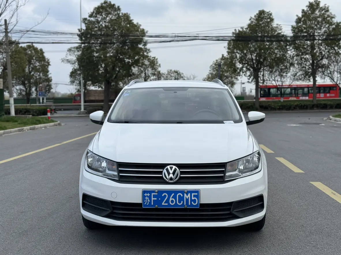 Volkswagen Santana  из Китая