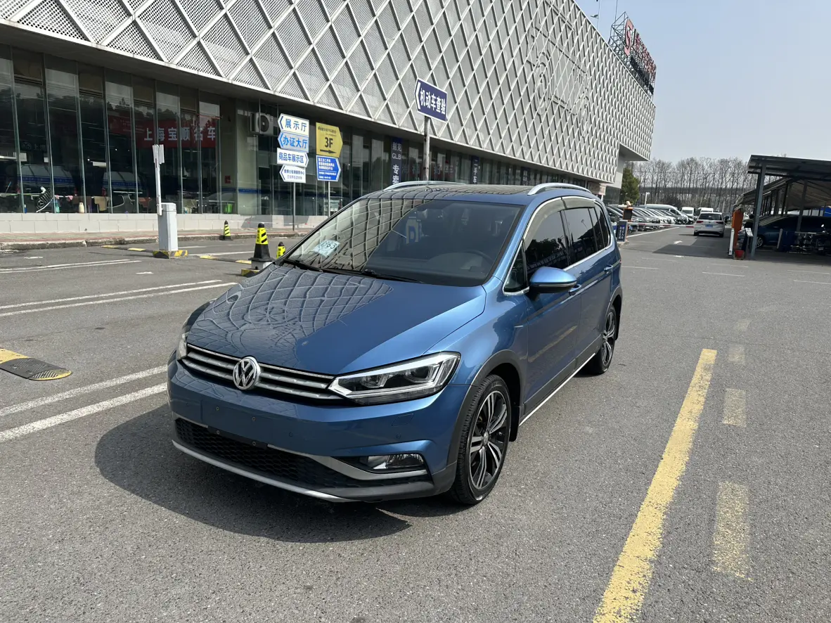 Volkswagen Touran L