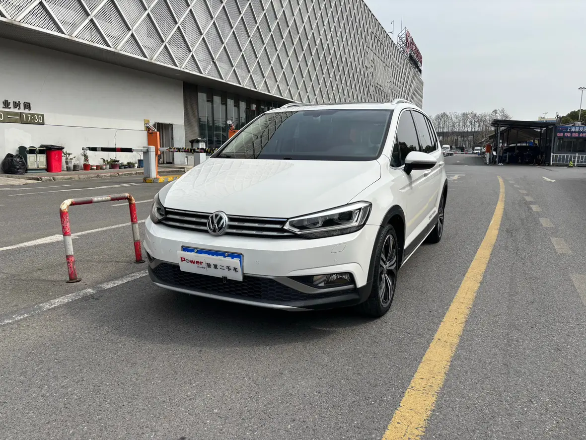 Volkswagen Touran L