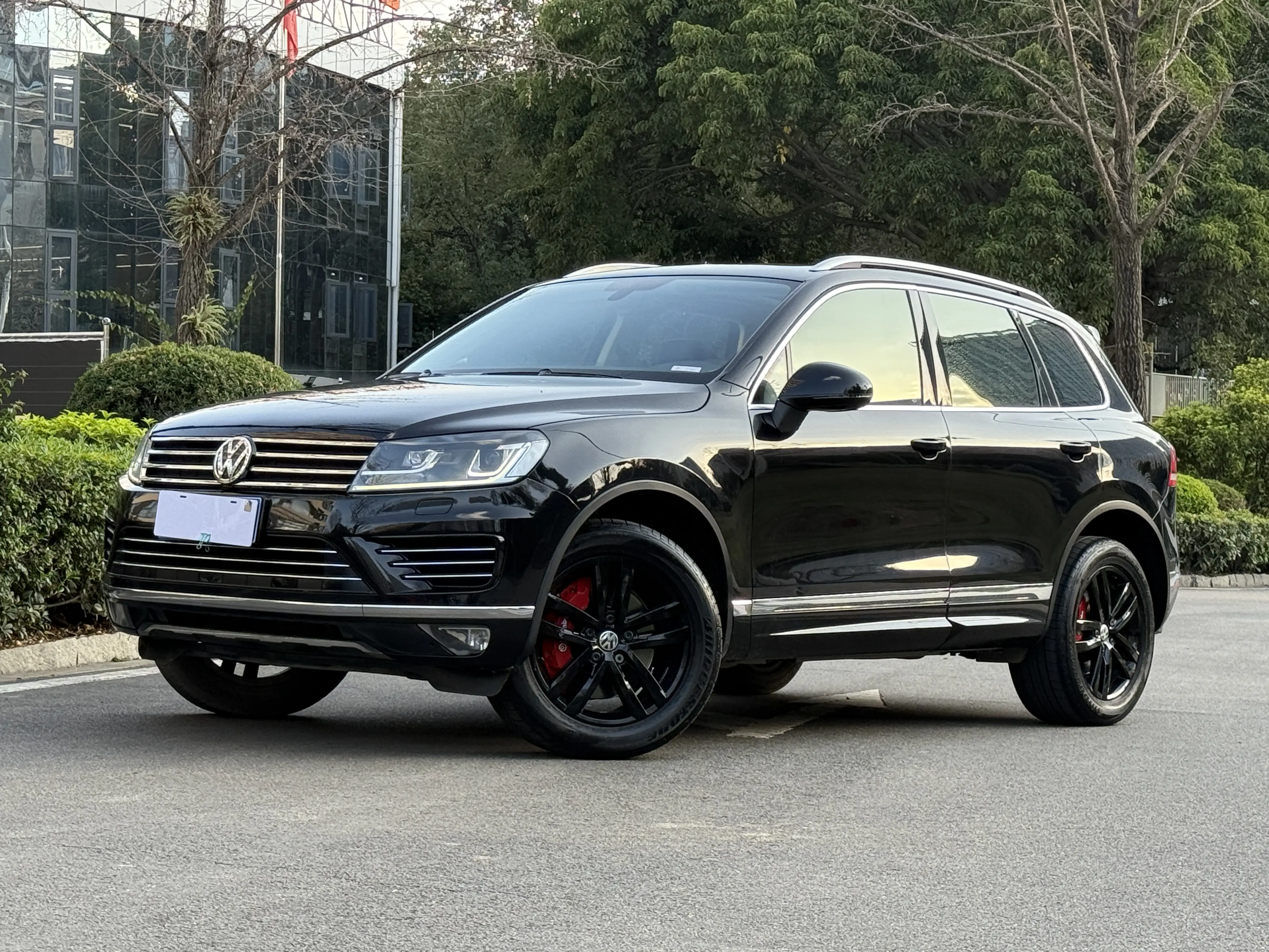 Volkswagen Touareg  из Китая