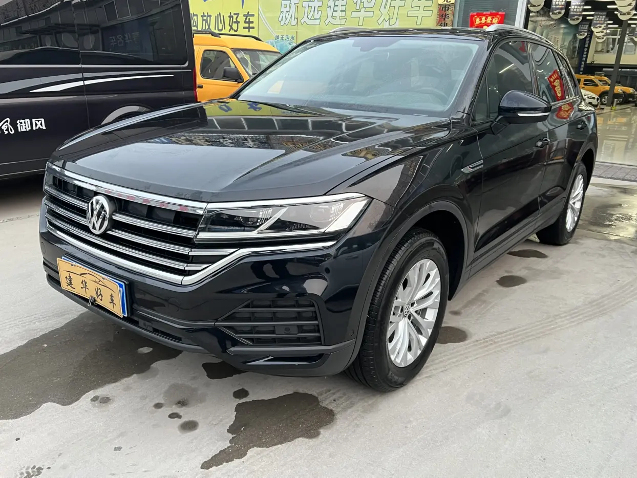 Volkswagen Touareg  из Китая