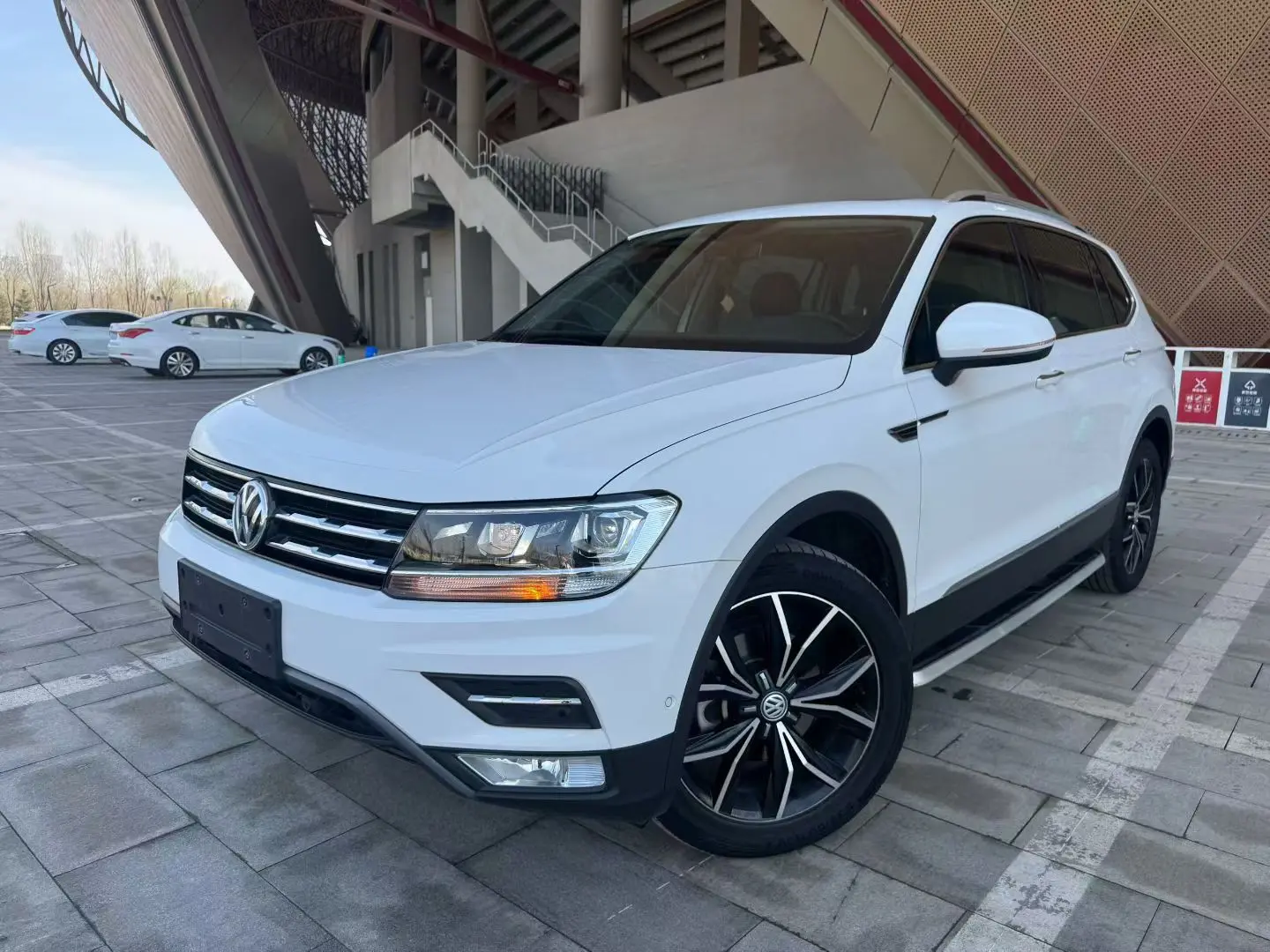Volkswagen Tiguan L