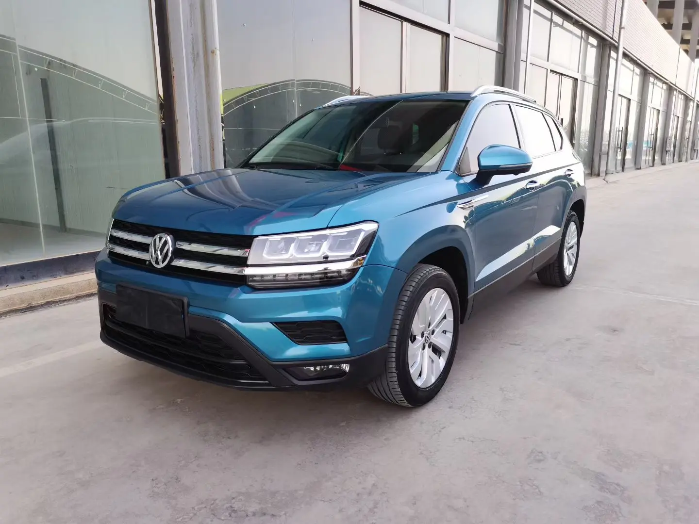 Volkswagen Tharu