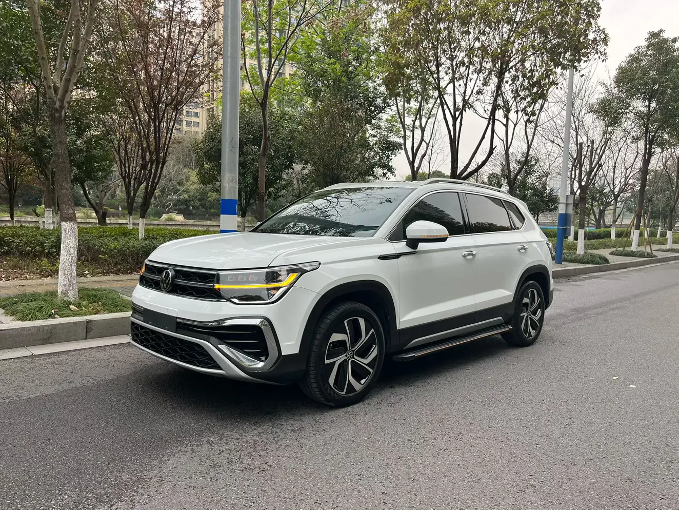 Volkswagen Tharu