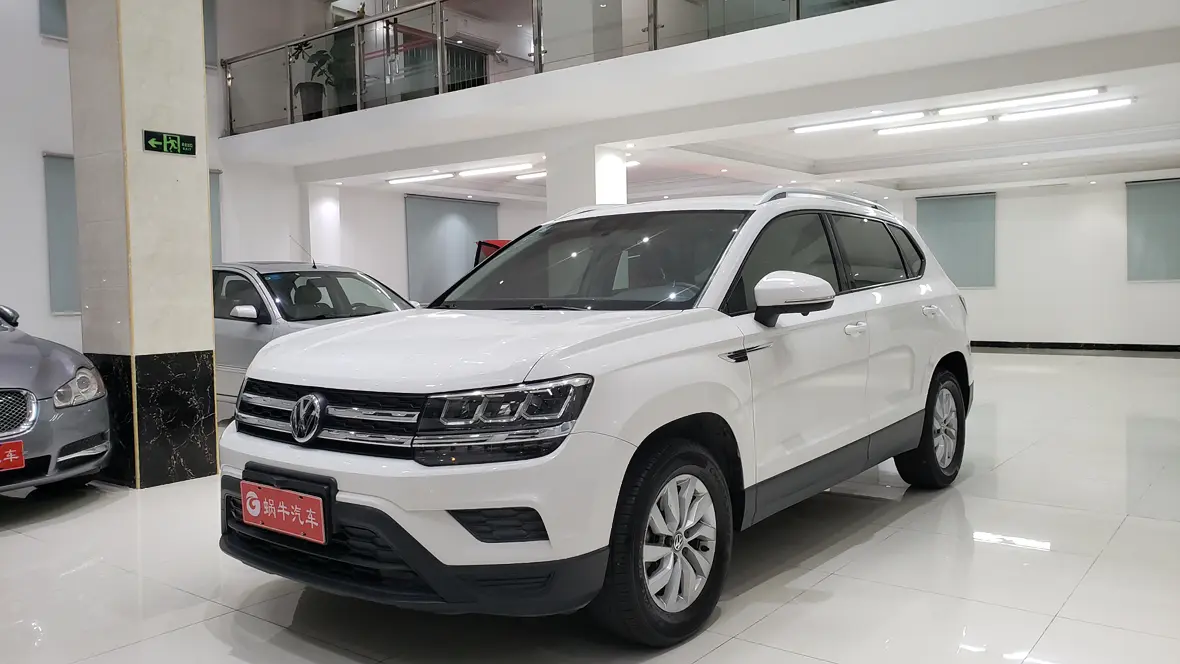 Volkswagen Tharu