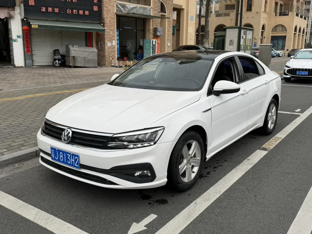Volkswagen Lamando