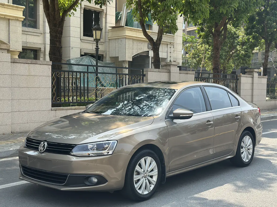 Volkswagen Sagitar