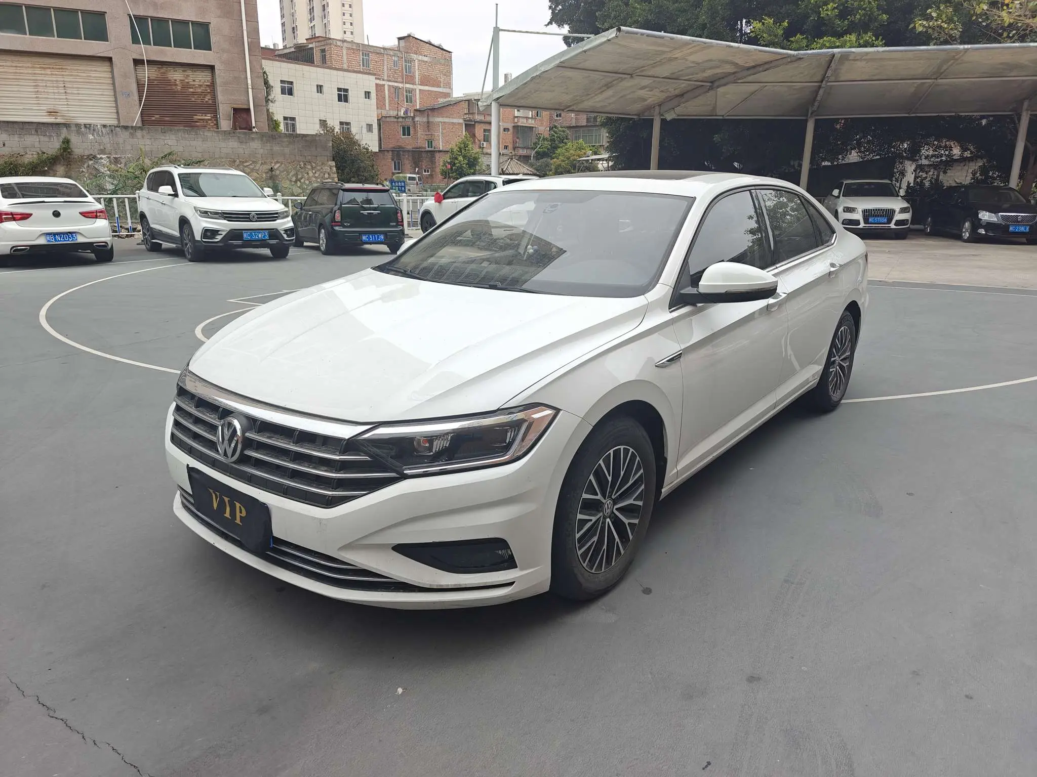 Volkswagen Sagitar