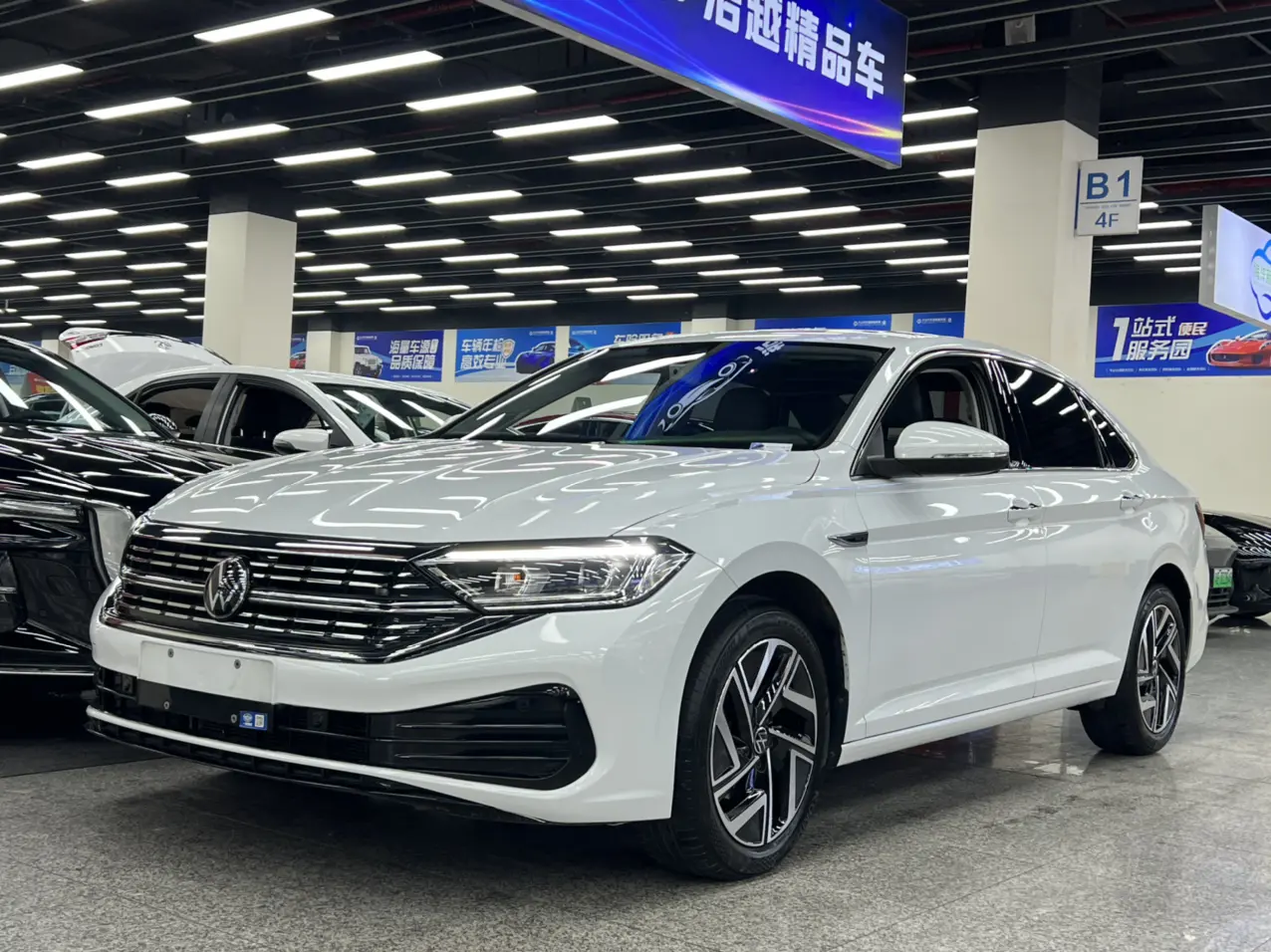 Volkswagen Sagitar