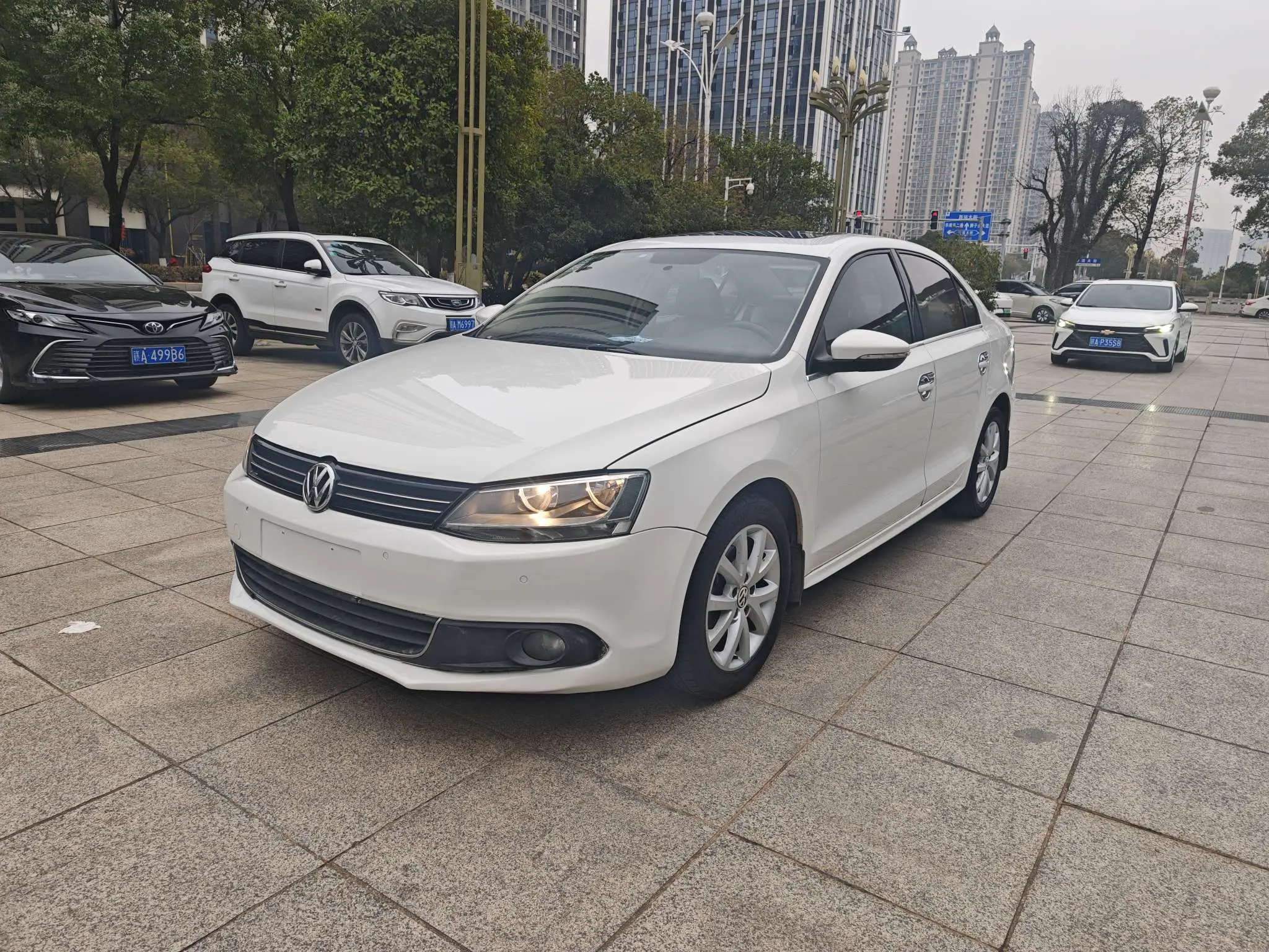 Volkswagen Sagitar