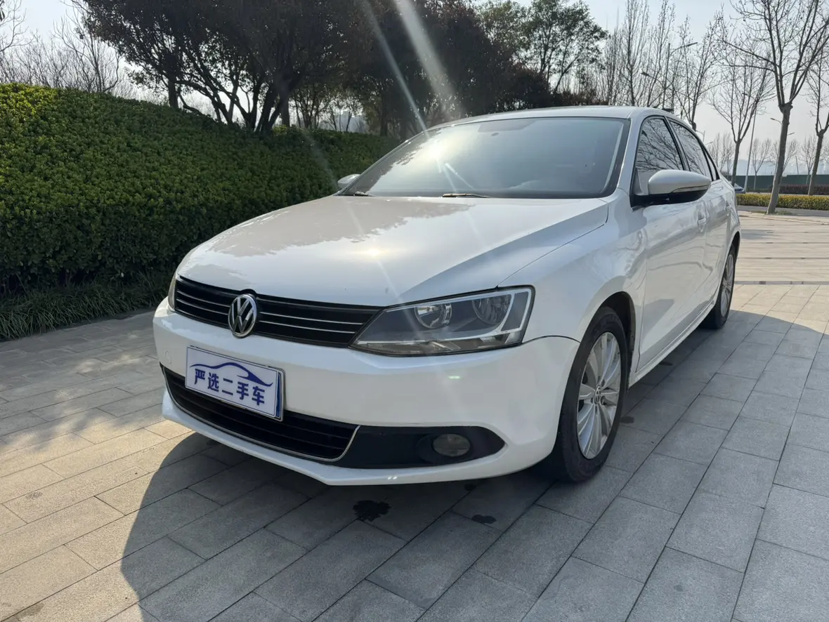 Volkswagen Sagitar