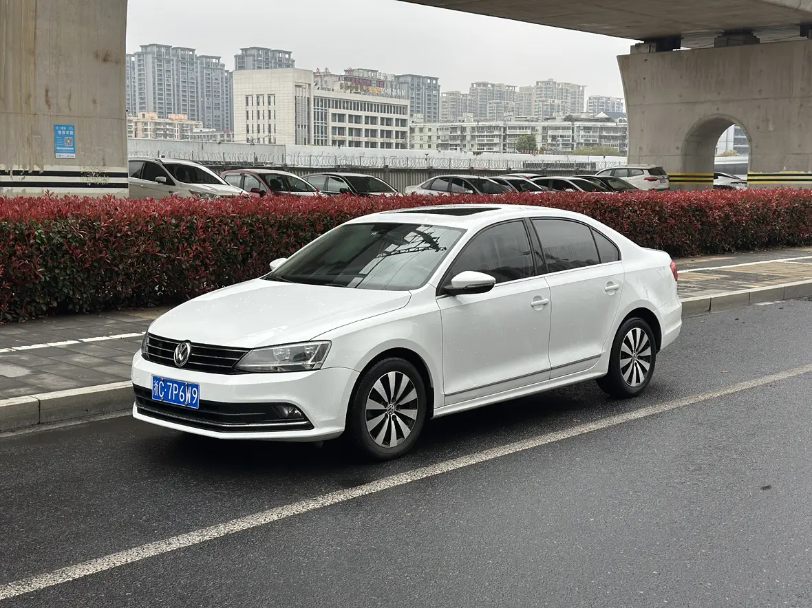 Volkswagen Sagitar  из Китая