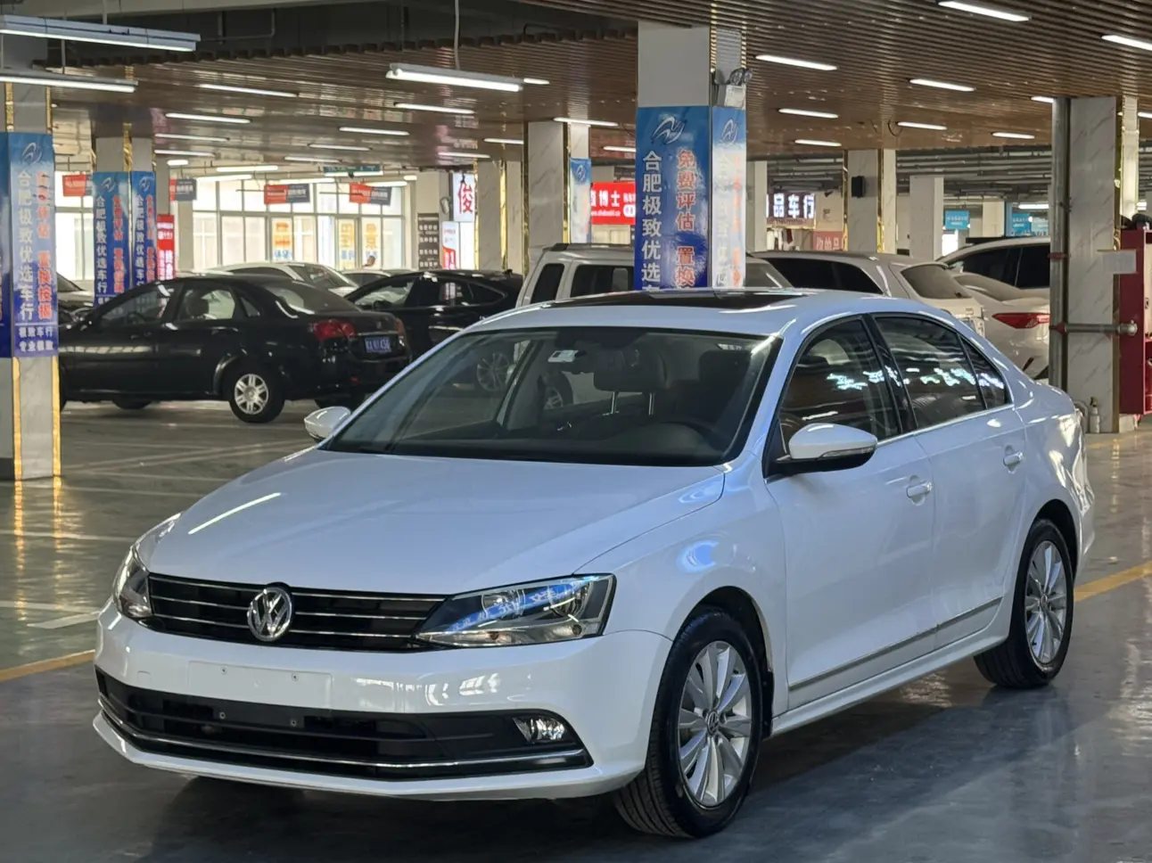 Volkswagen Sagitar