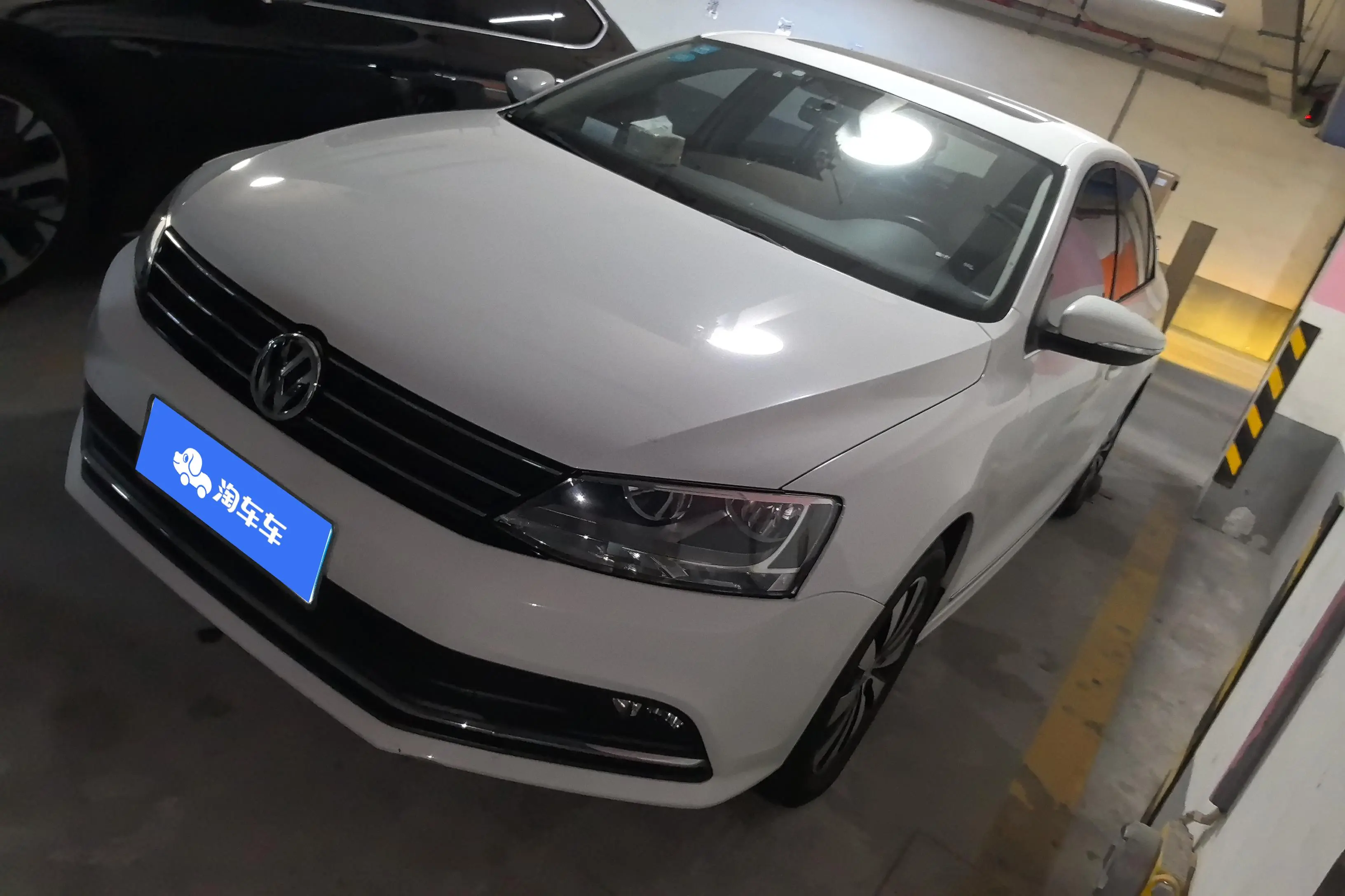 Volkswagen Sagitar