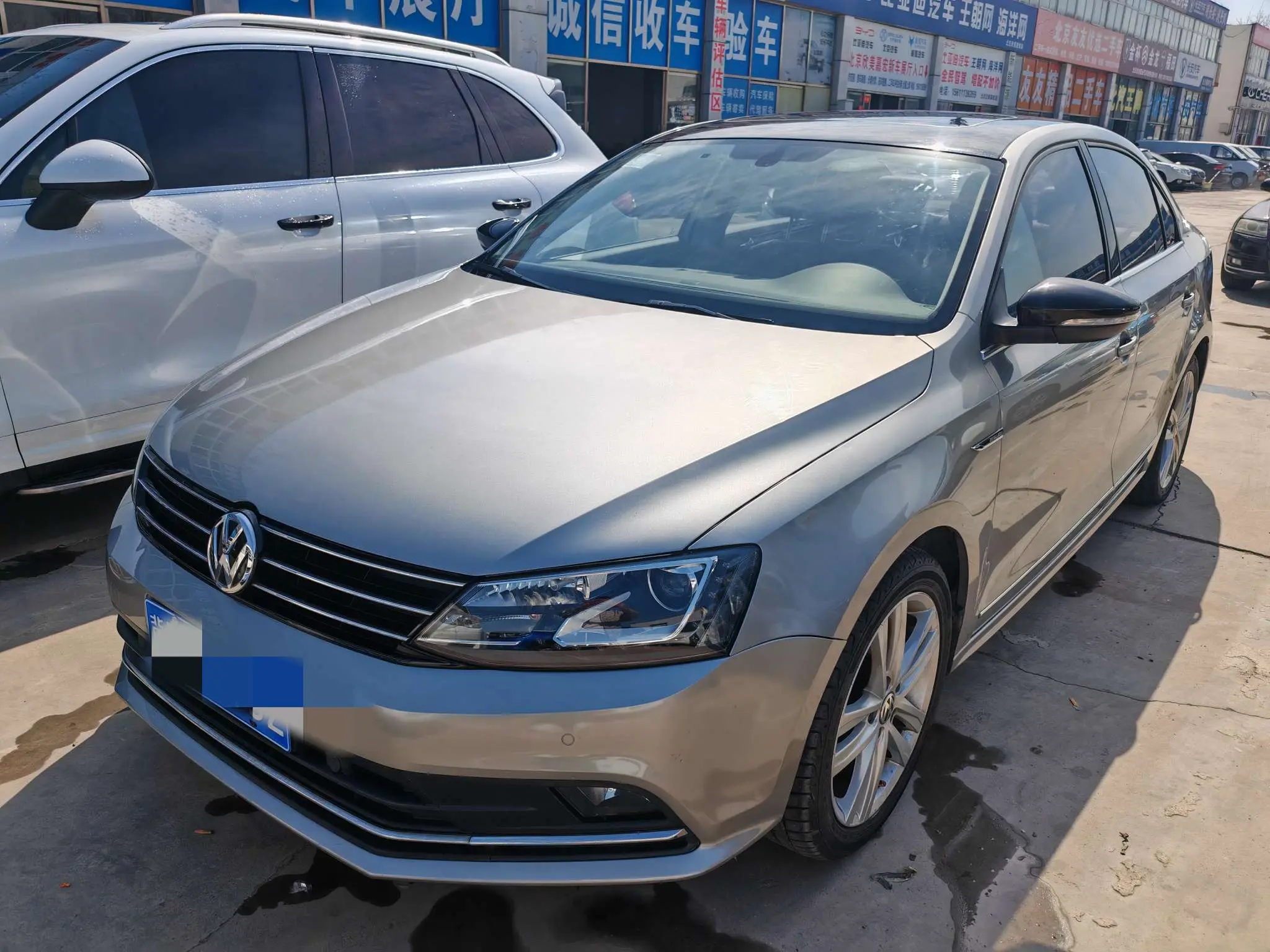 Volkswagen Sagitar  из Китая