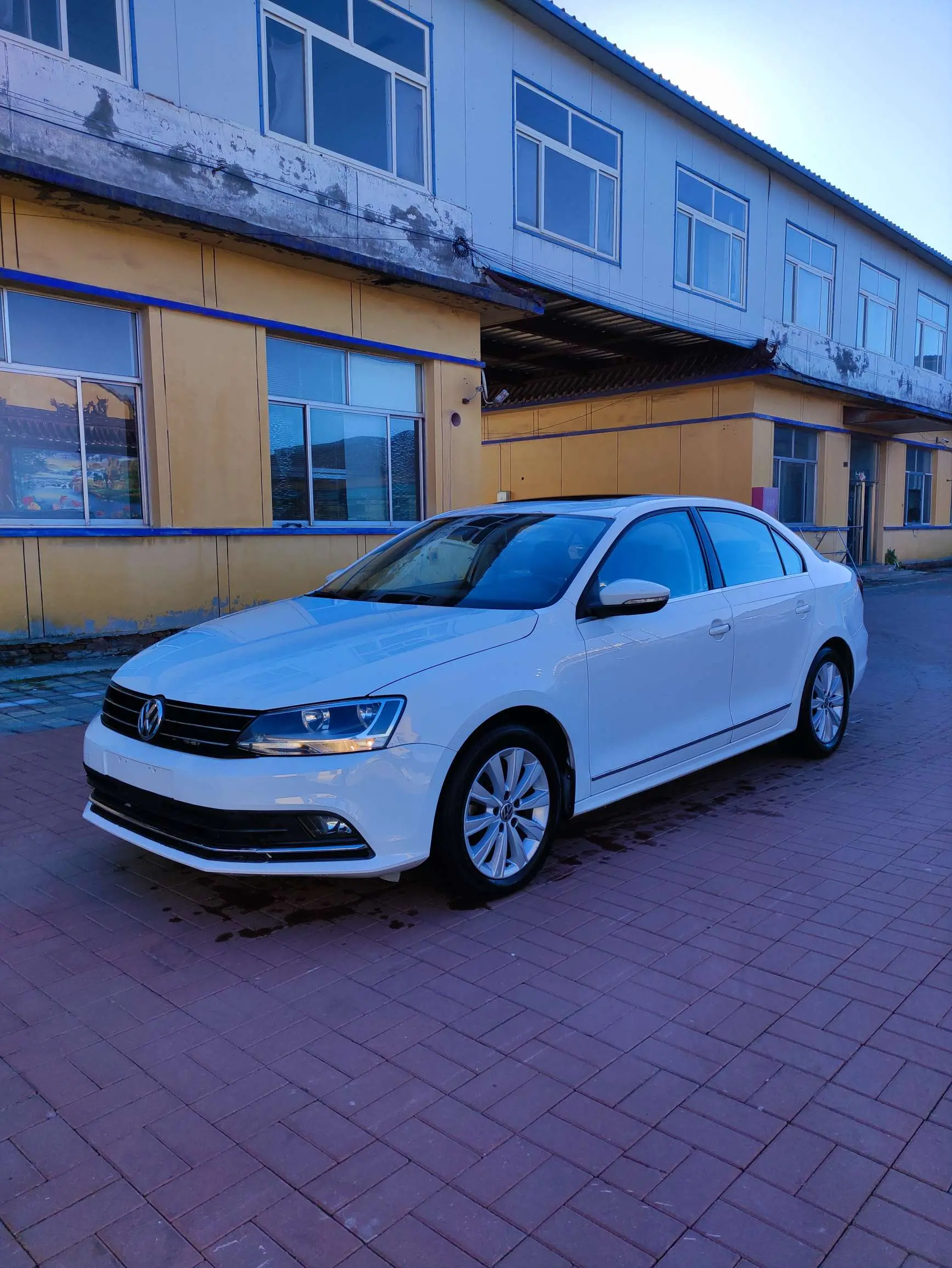 Volkswagen Sagitar
