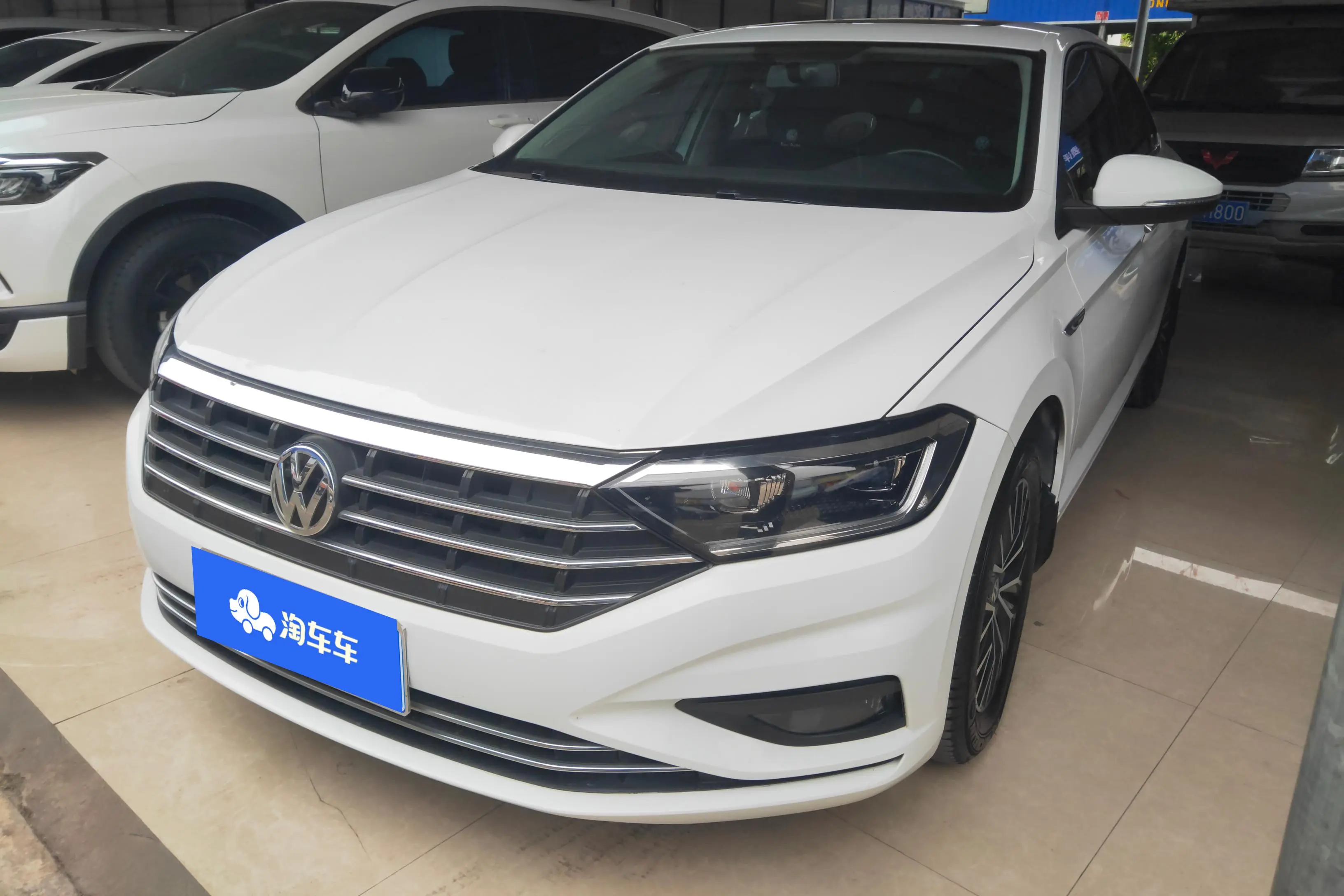 Volkswagen Sagitar