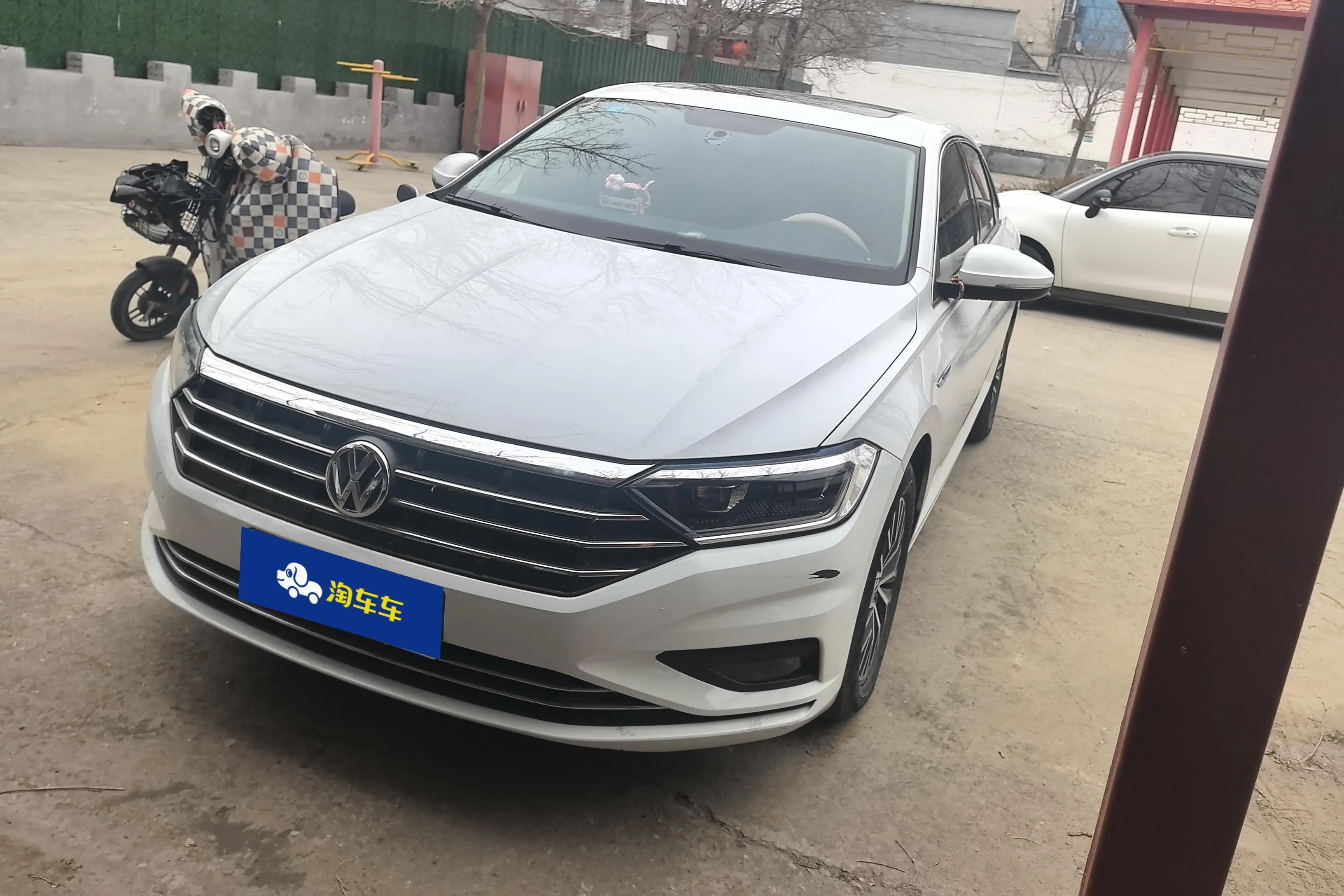 Volkswagen Sagitar
