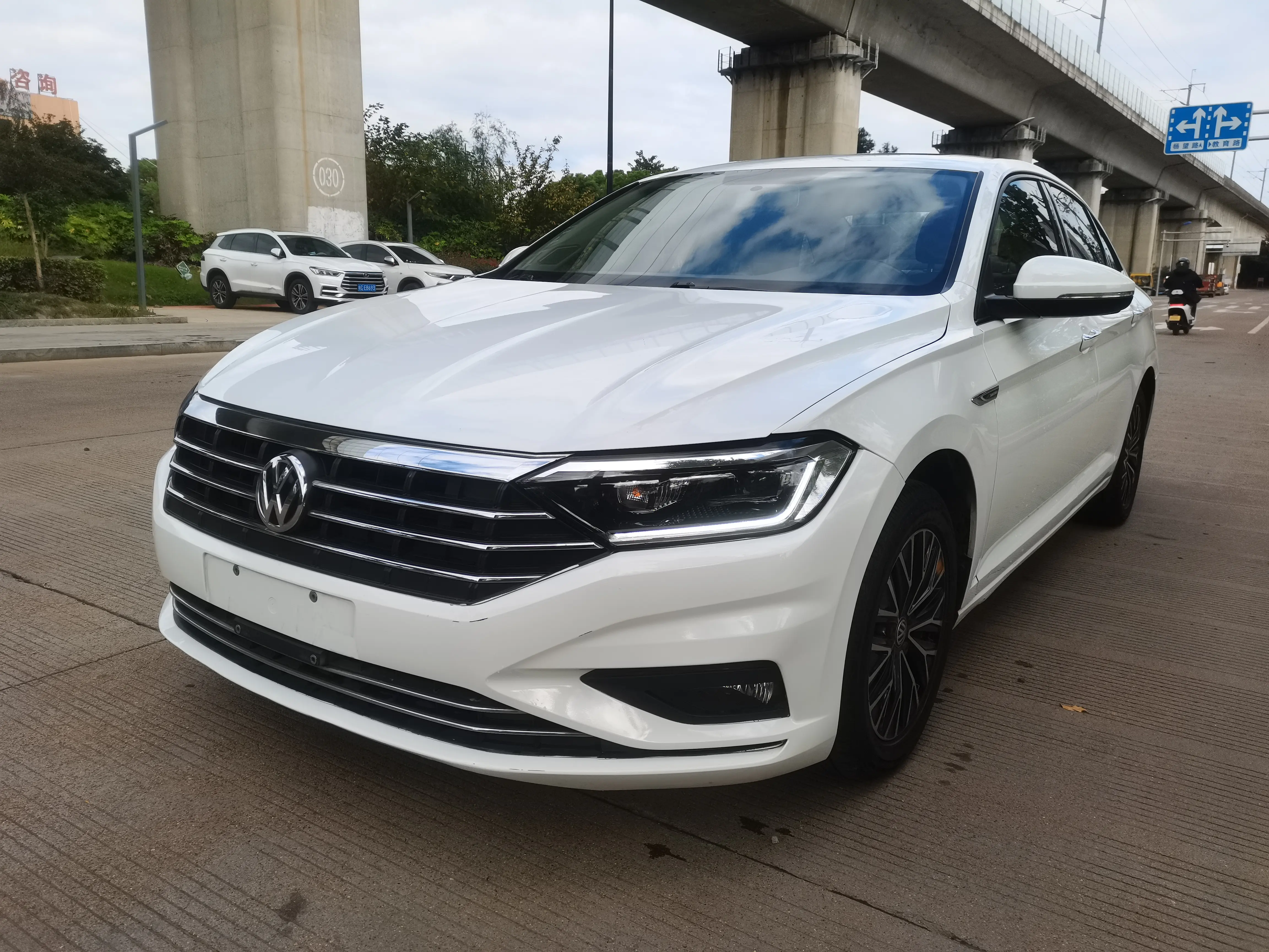 Volkswagen Sagitar