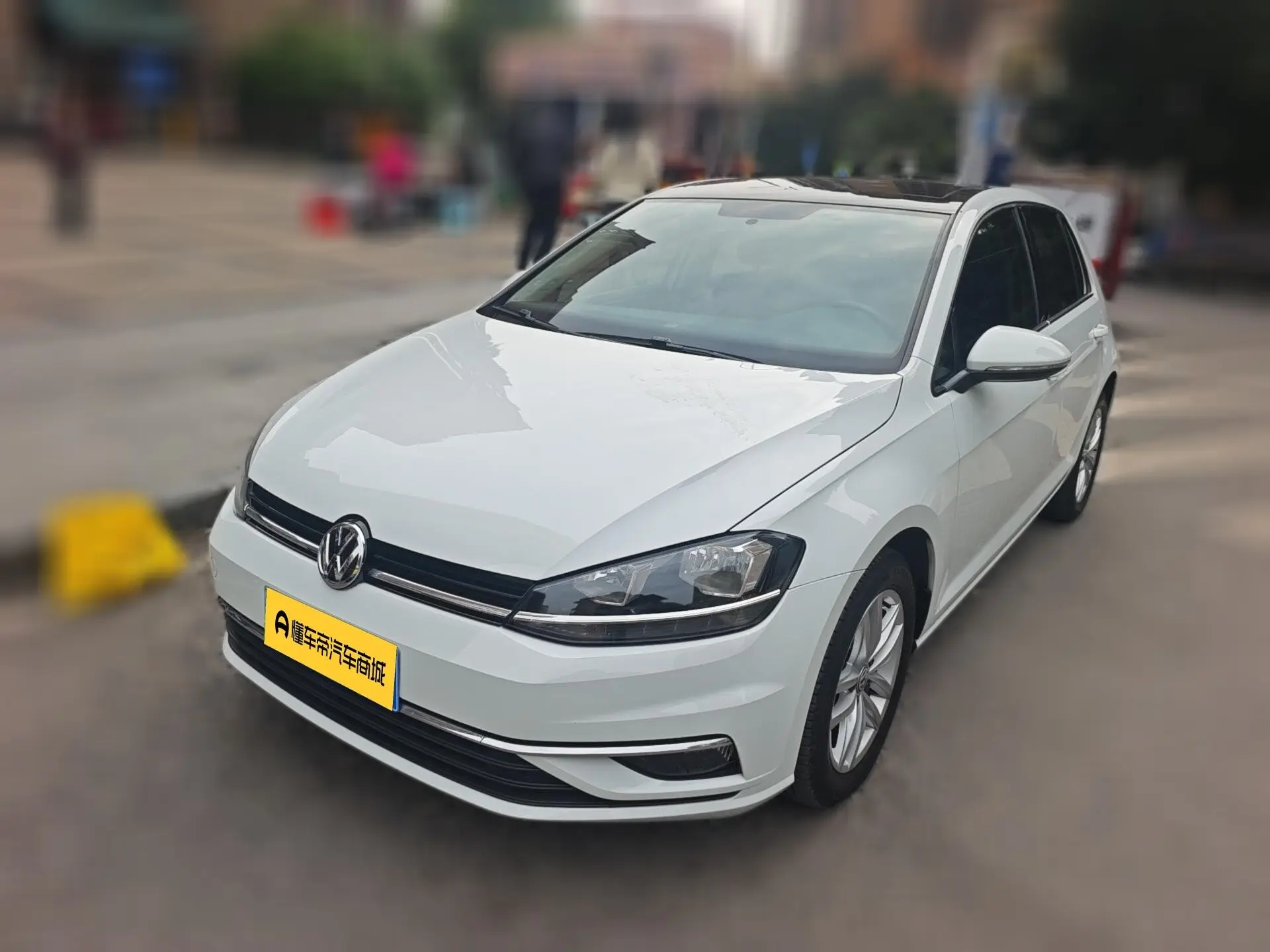 Volkswagen Golf  из Китая