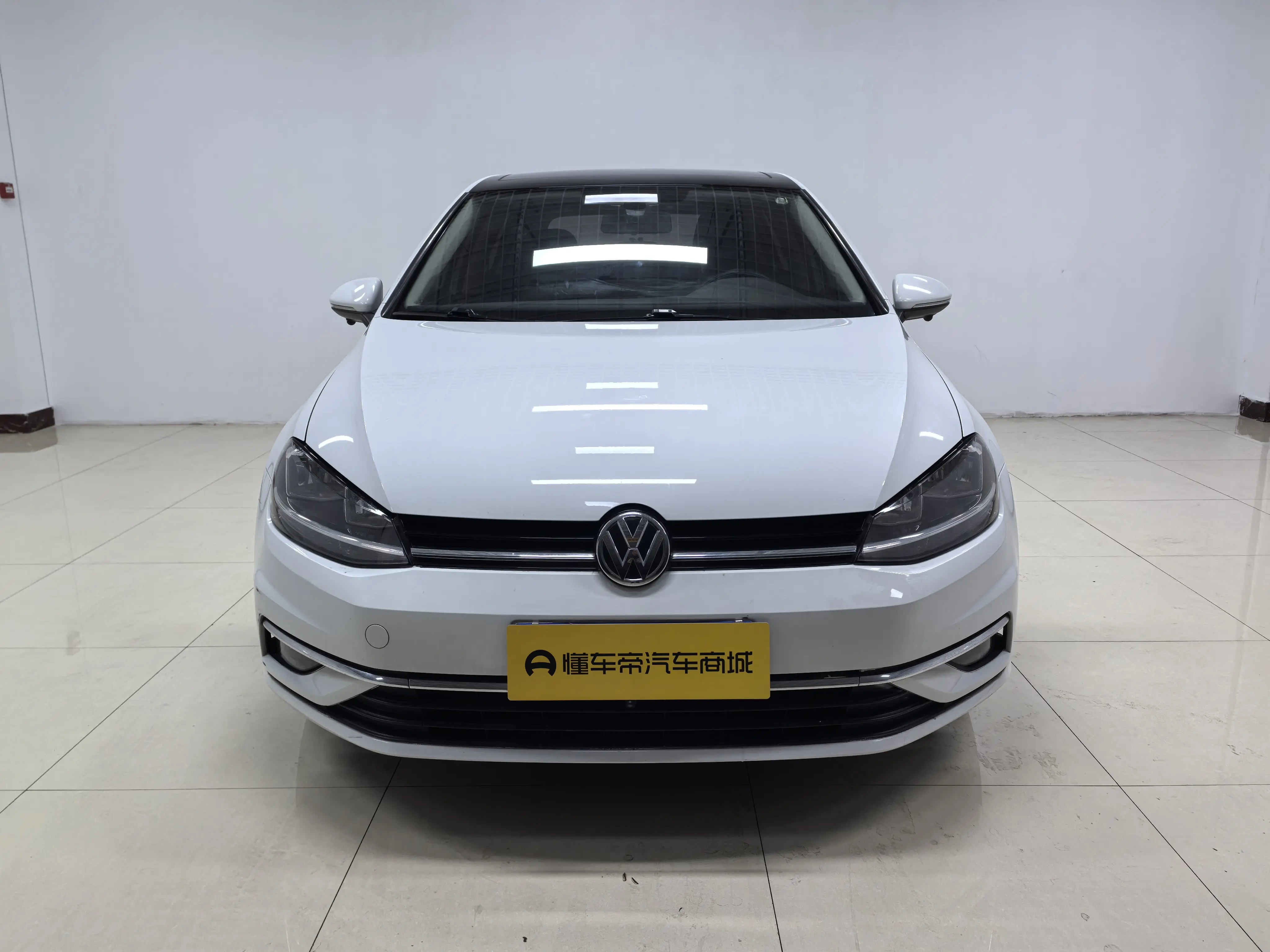 Volkswagen Golf  из Китая