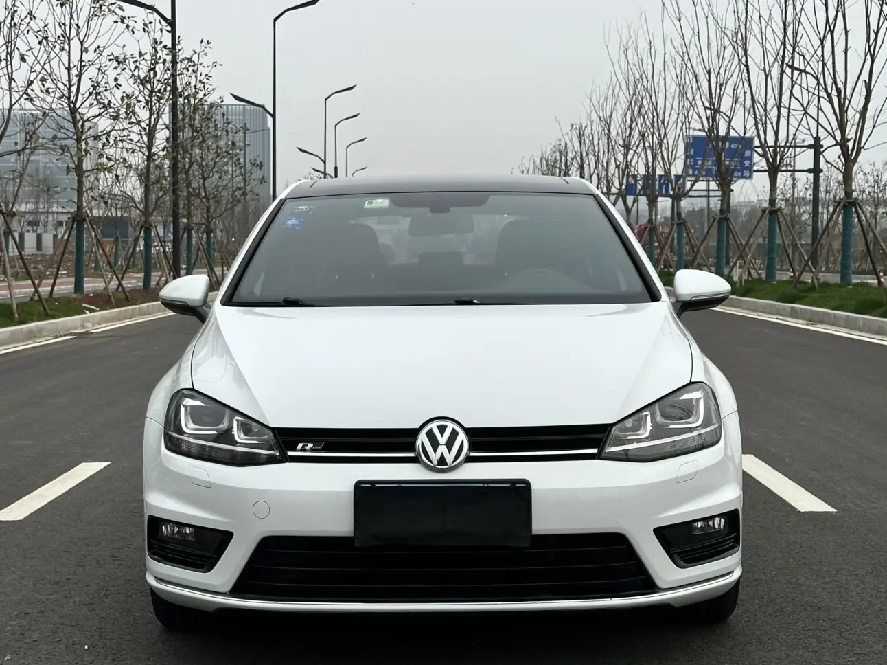 Volkswagen Golf  из Китая