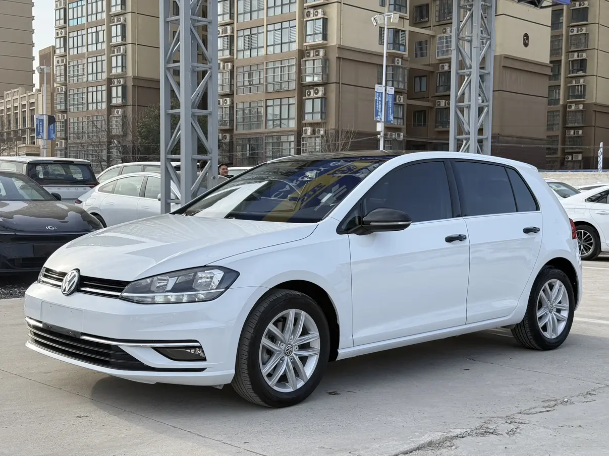 Volkswagen Golf  из Китая