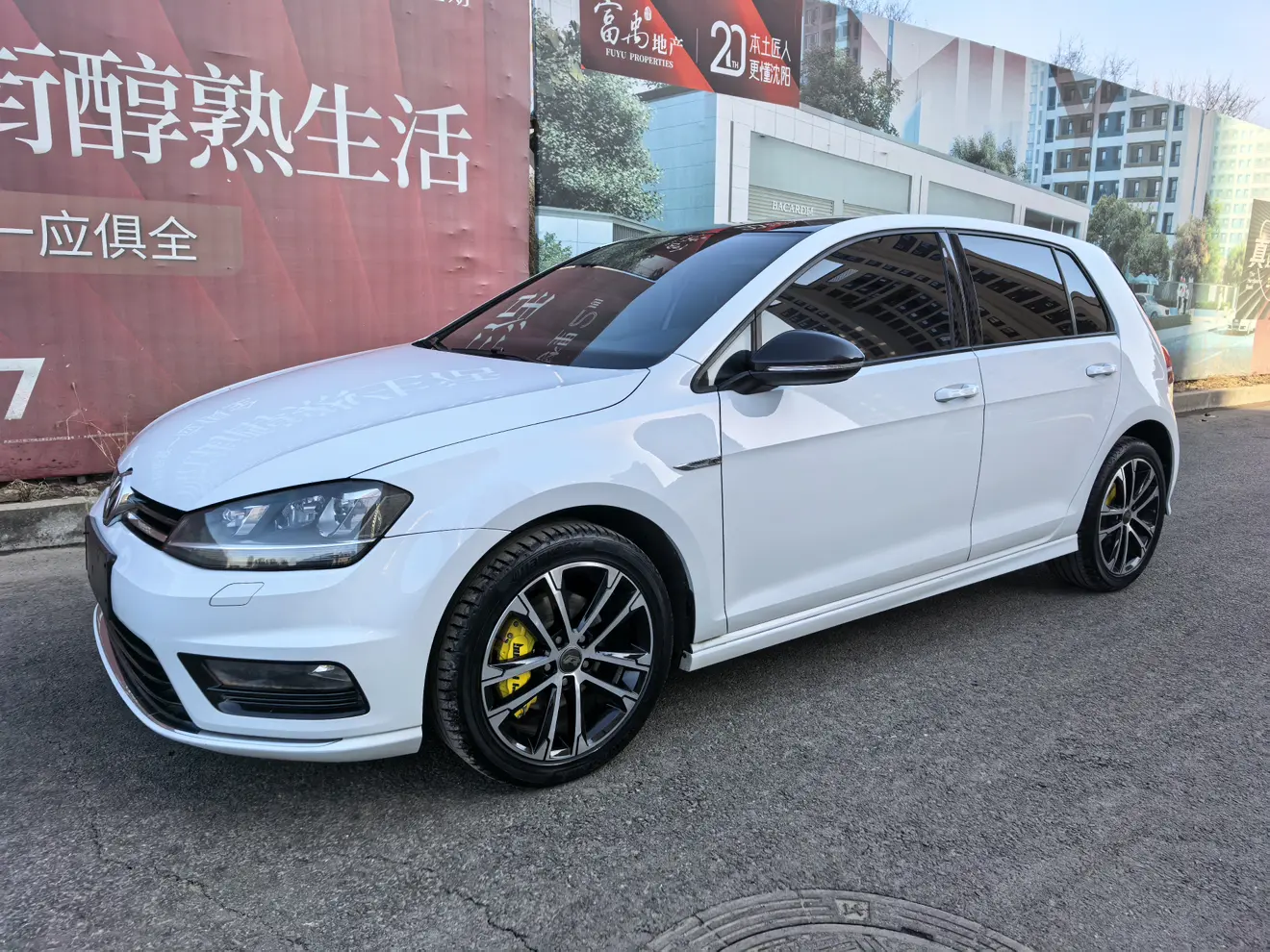 Volkswagen Golf  из Китая