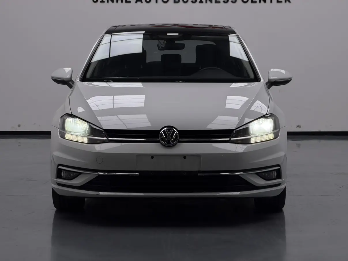 Volkswagen Golf  из Китая
