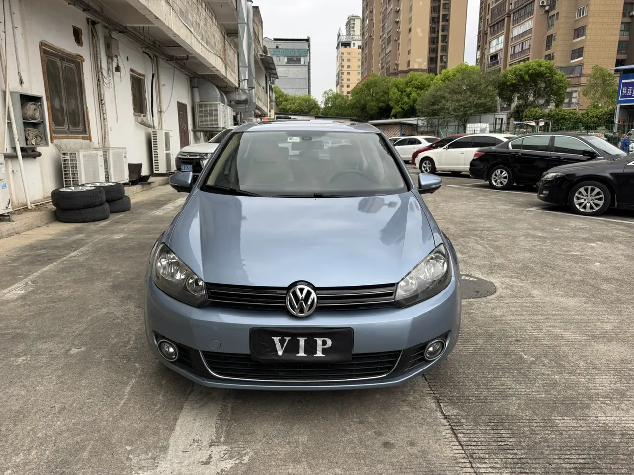 Volkswagen Golf  из Китая