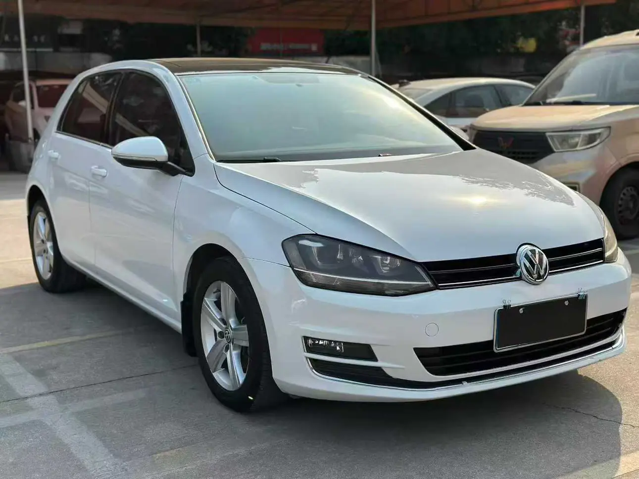 Volkswagen Golf  из Китая