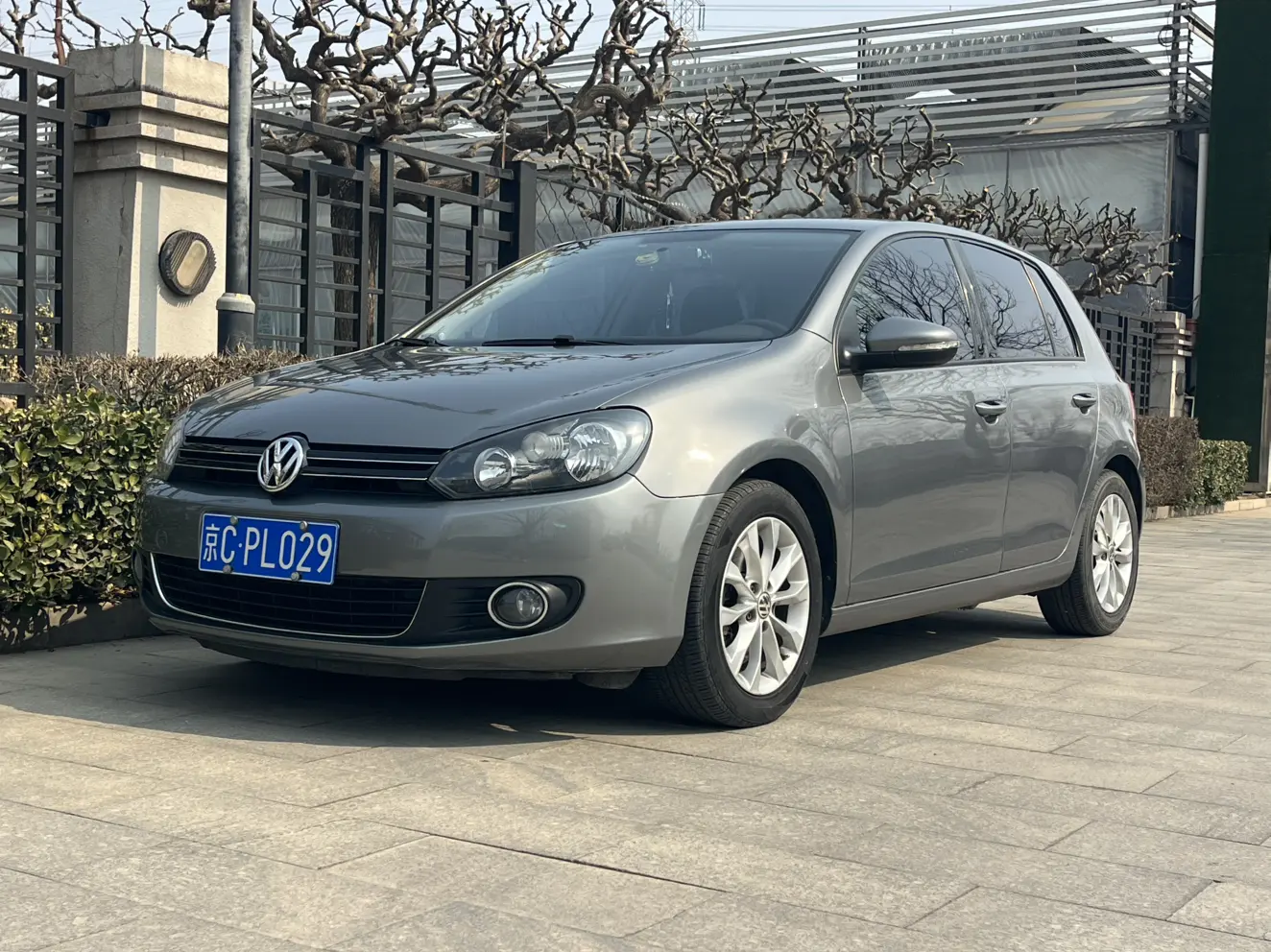 Volkswagen Golf  из Китая