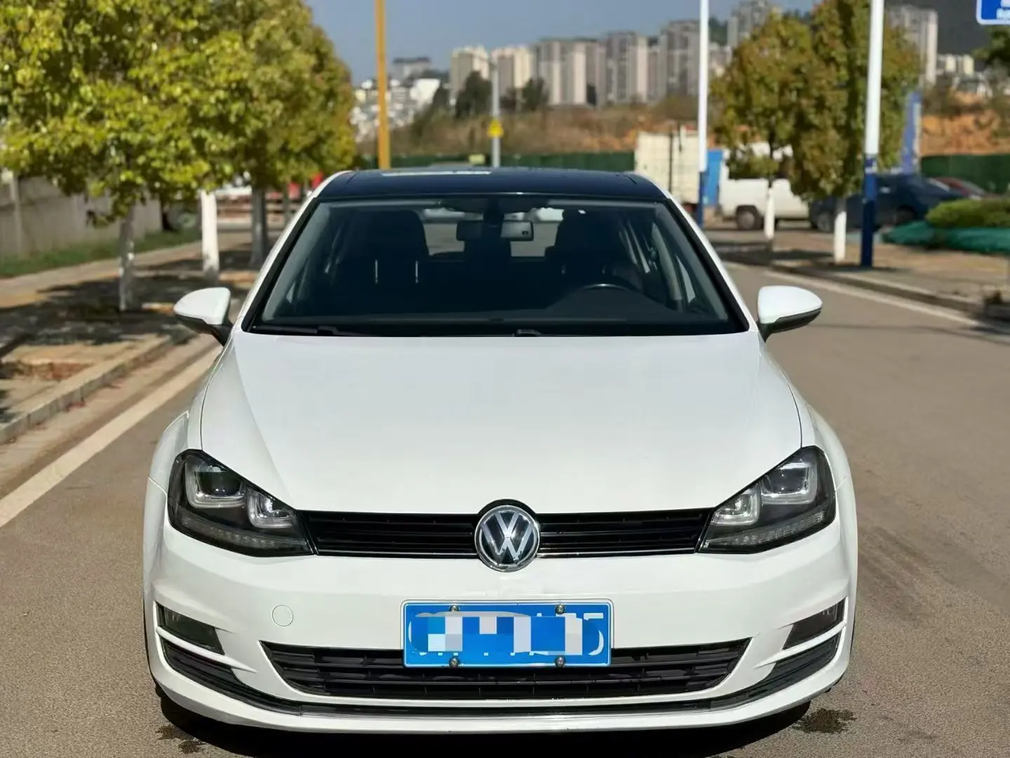 Volkswagen Golf  из Китая