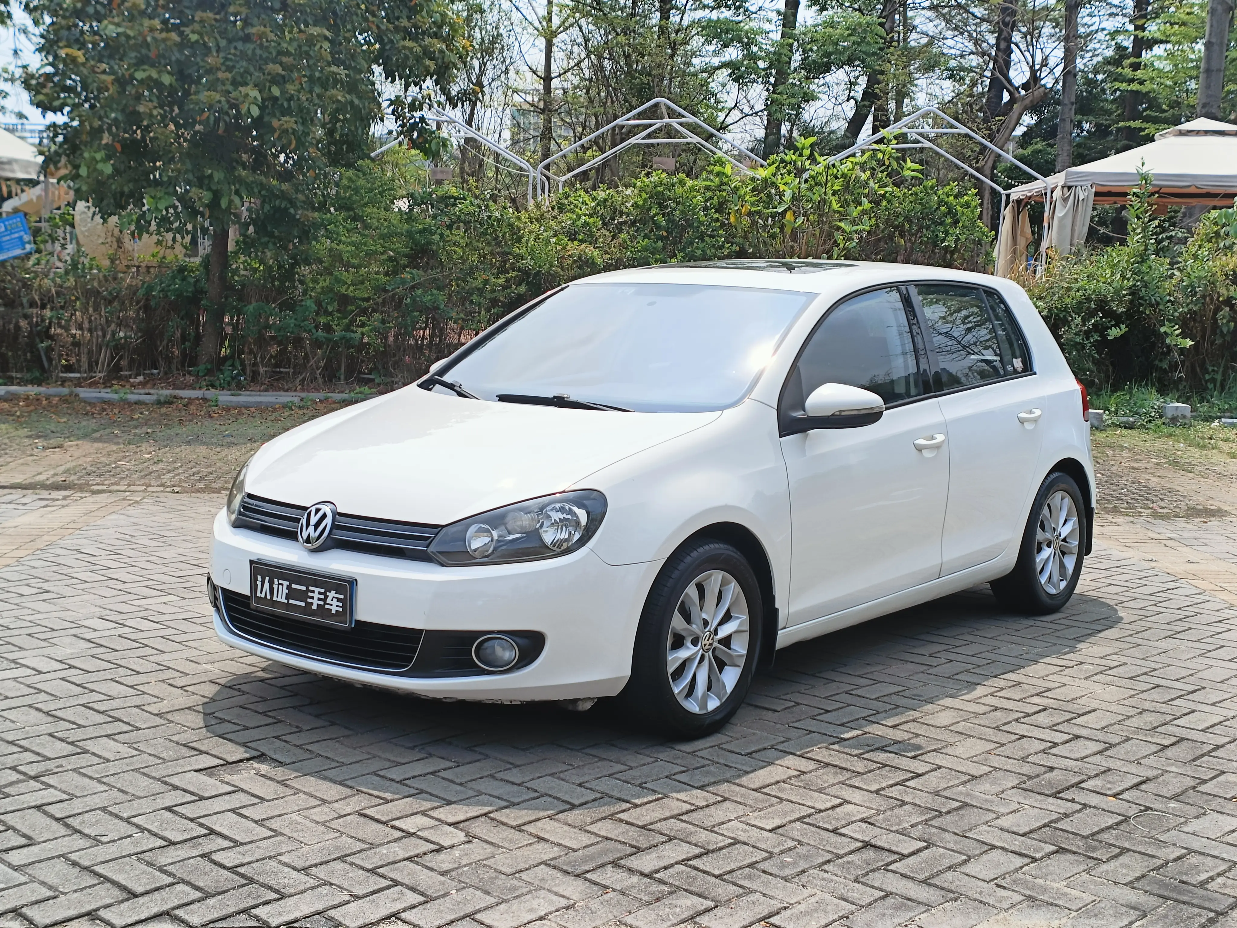 Volkswagen Golf  из Китая