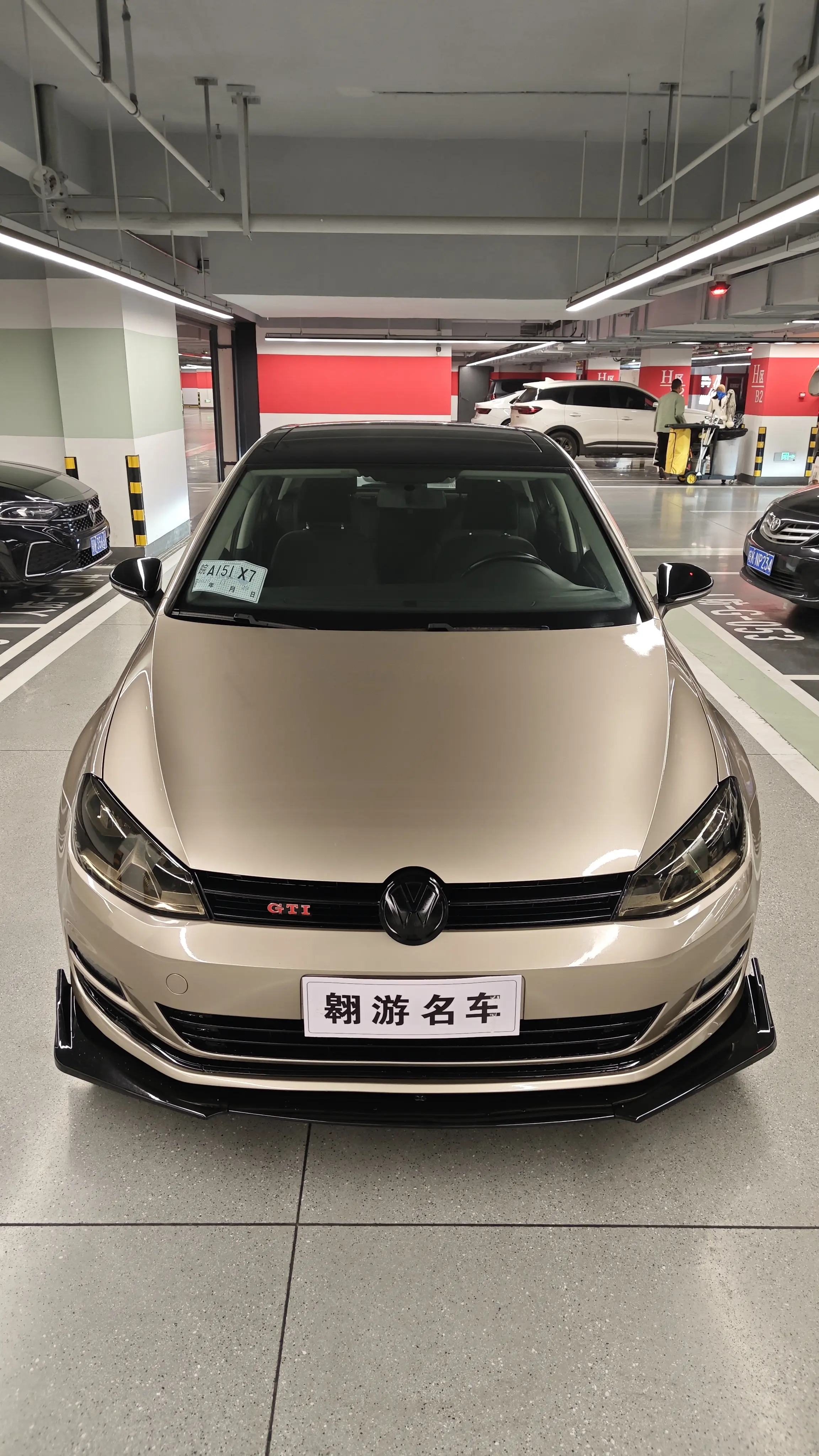 Volkswagen Golf  из Китая