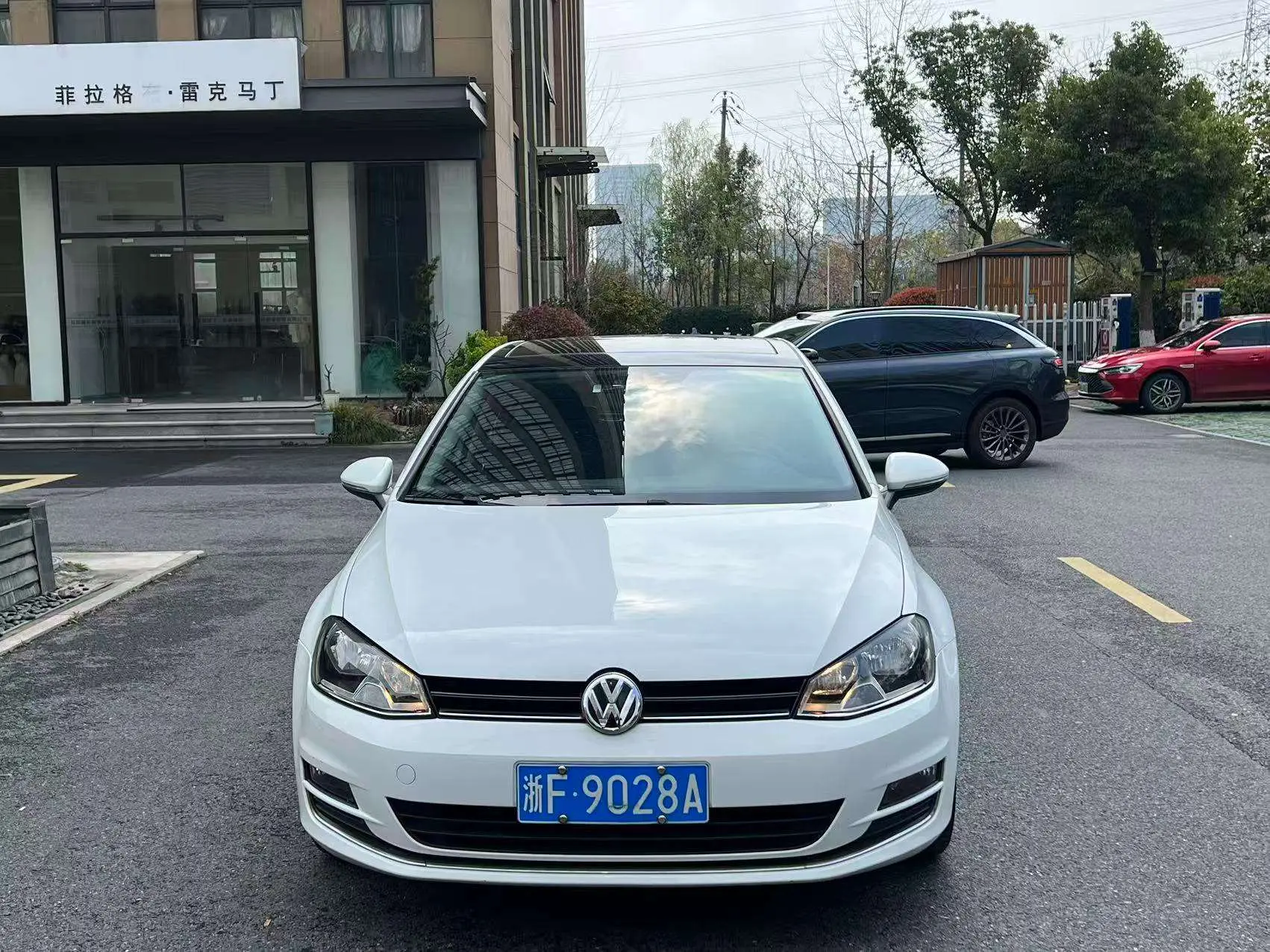 Volkswagen Golf  из Китая
