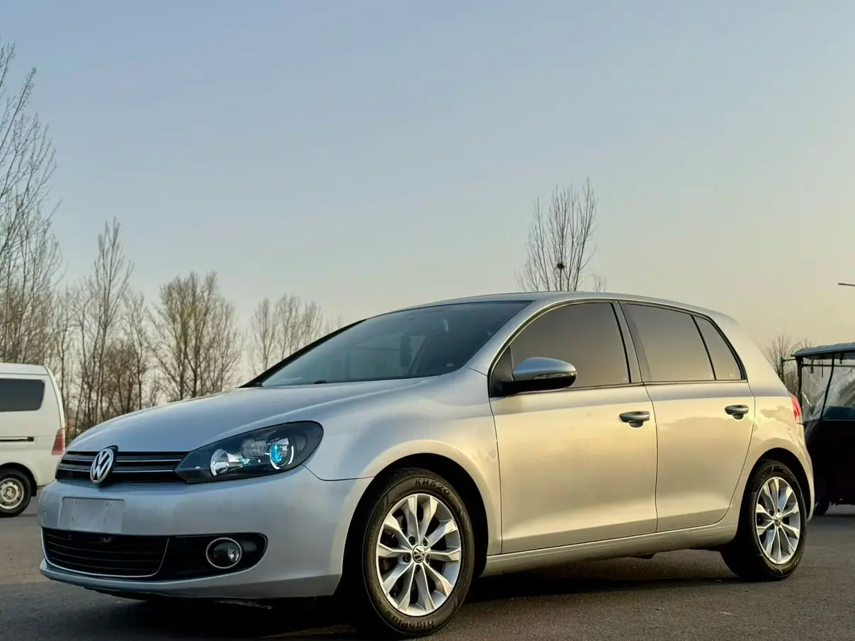 Volkswagen Golf  из Китая