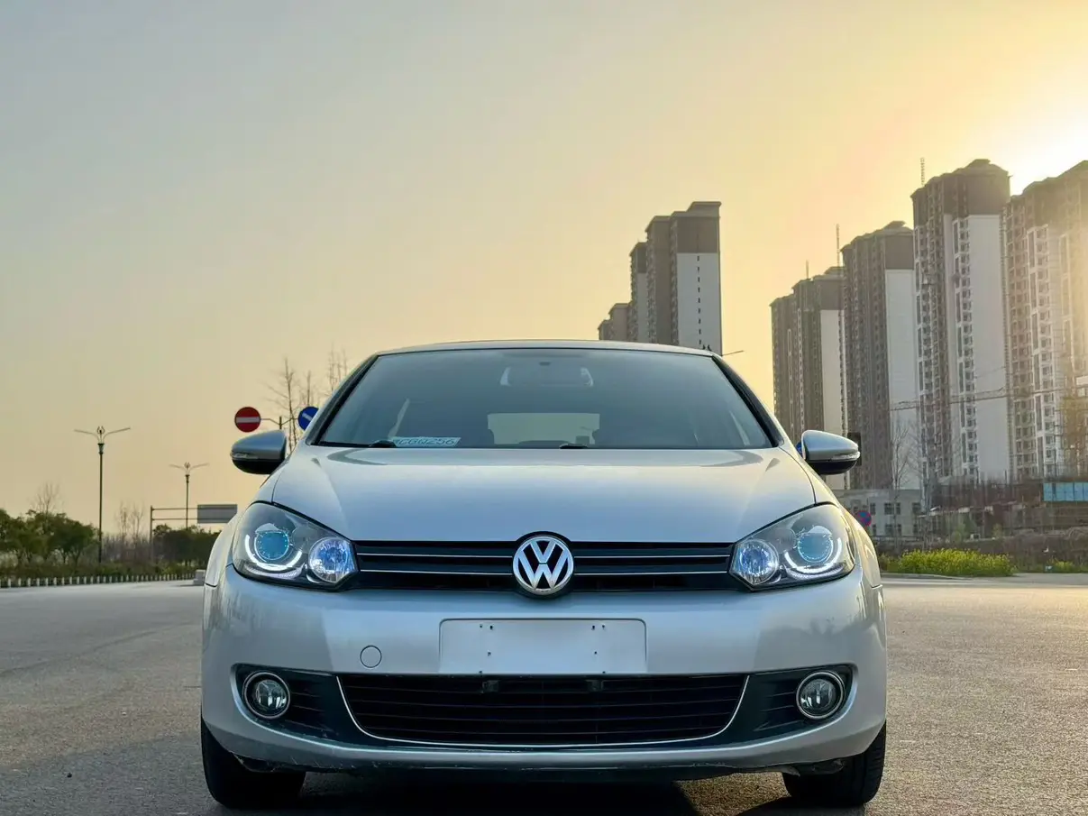 Volkswagen Golf  из Китая