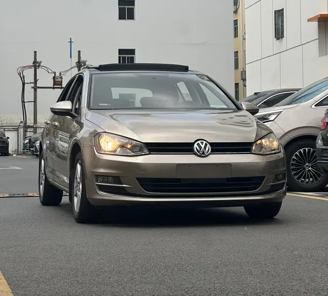Volkswagen Golf  из Китая