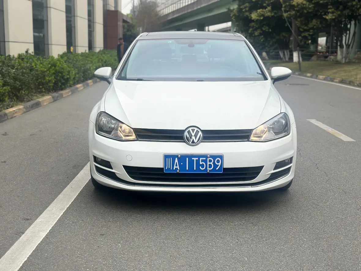 Volkswagen Golf  из Китая