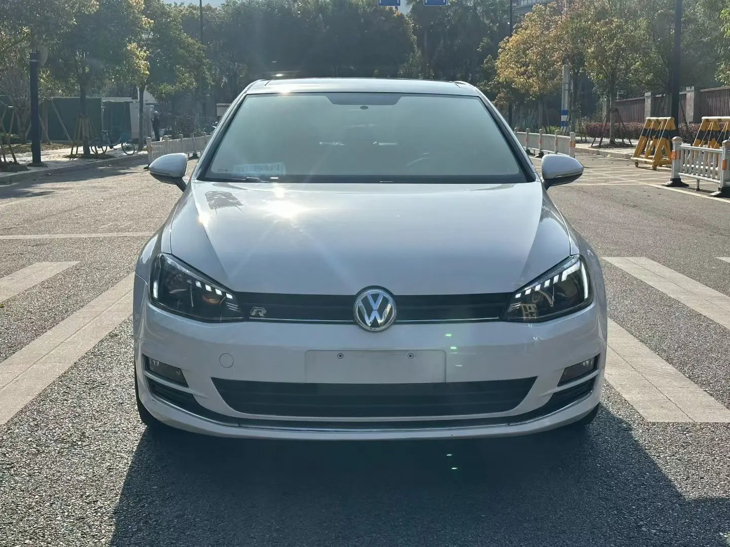 Volkswagen Golf  из Китая