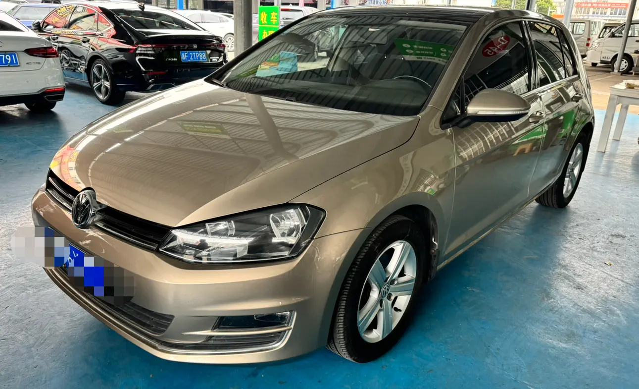 Volkswagen Golf  из Китая