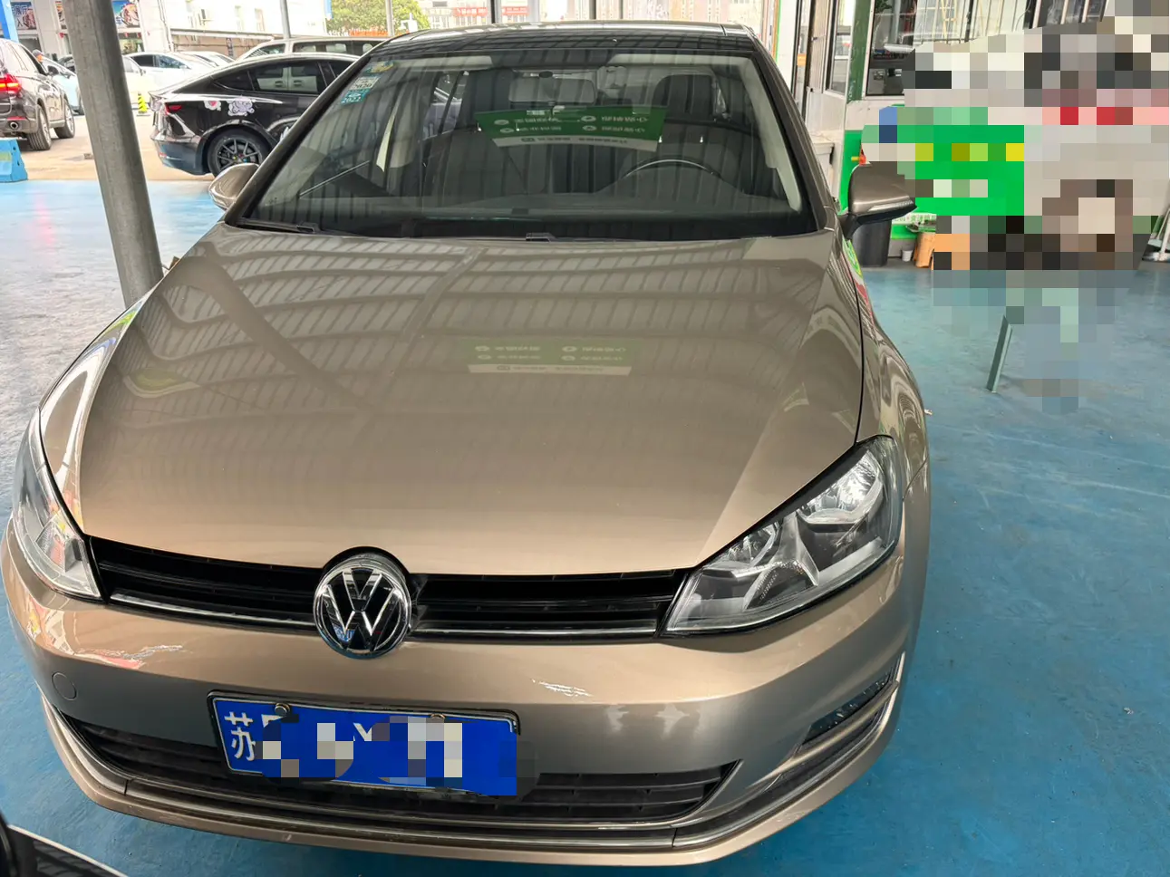 Volkswagen Golf  из Китая