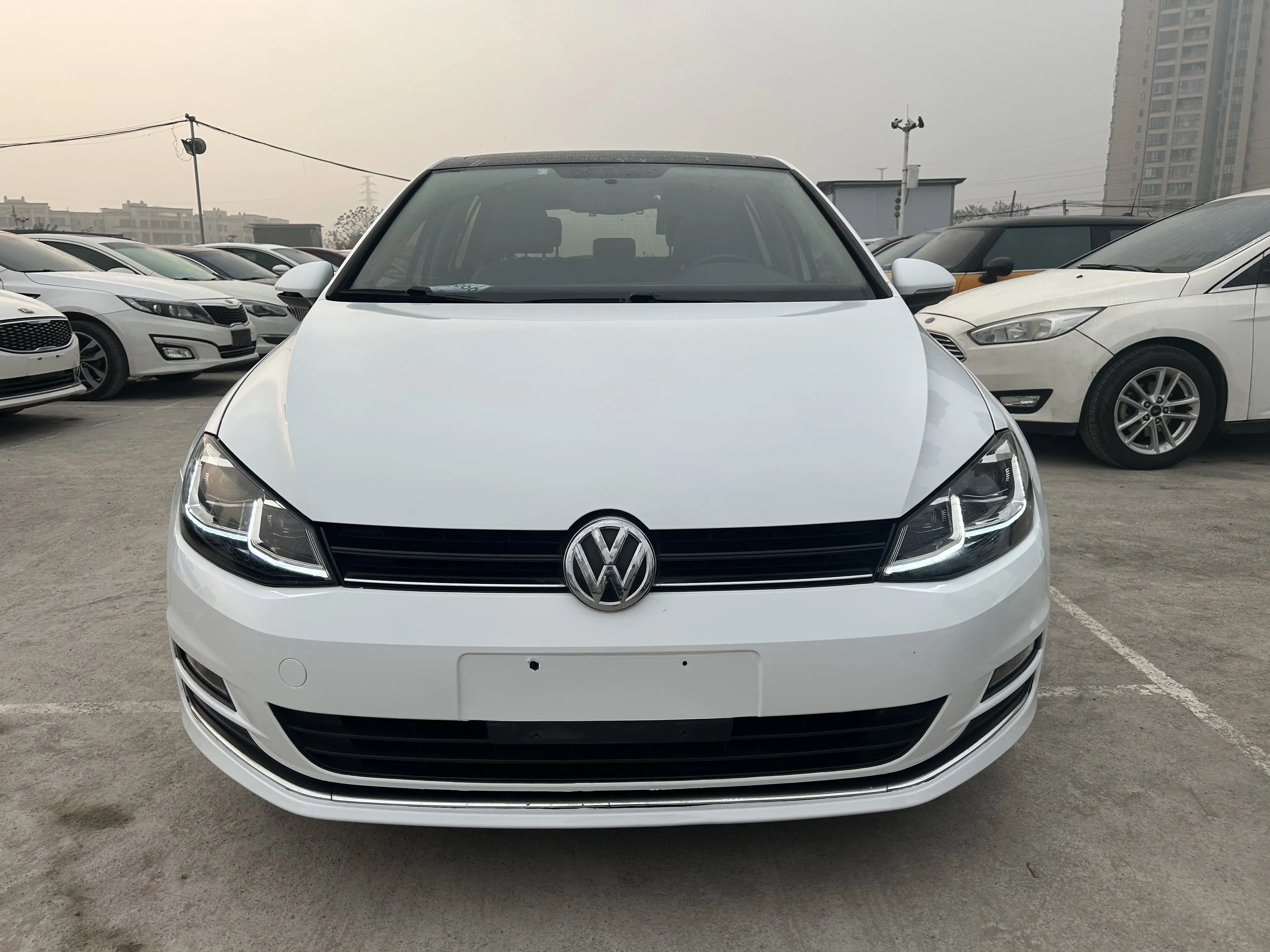 Volkswagen Golf  из Китая