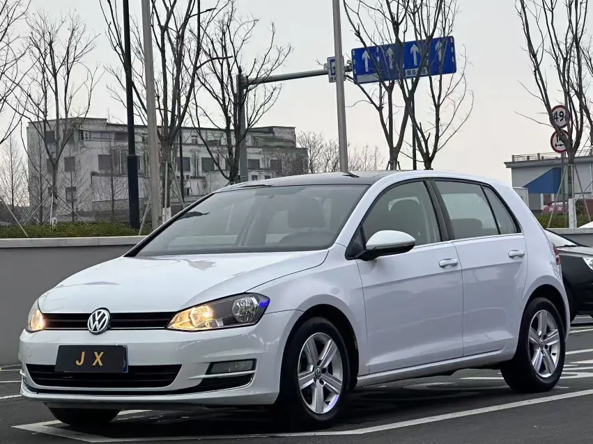 Volkswagen Golf  из Китая