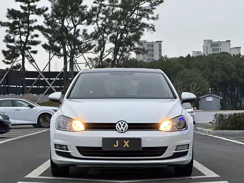 Volkswagen Golf  из Китая