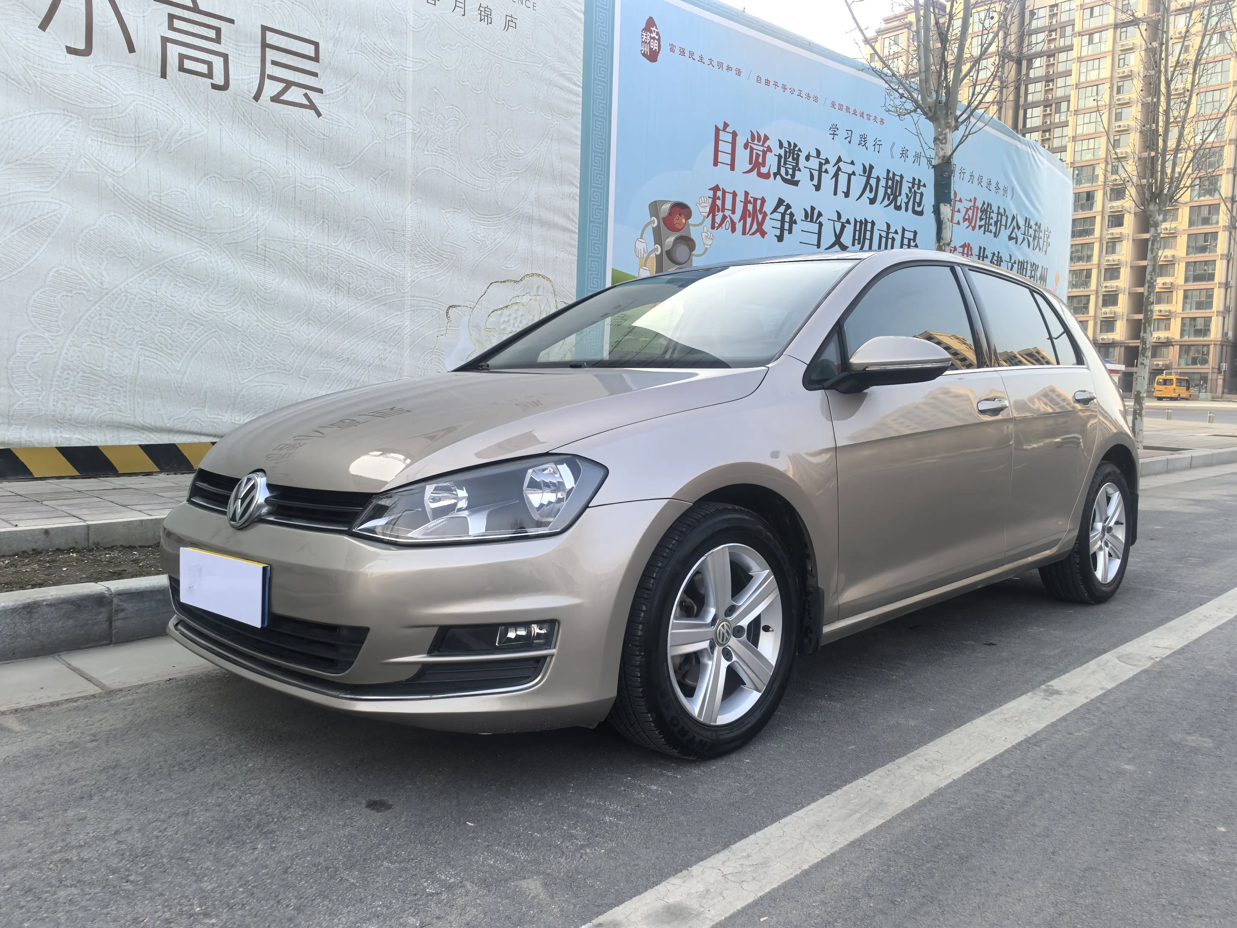 Volkswagen Golf  из Китая