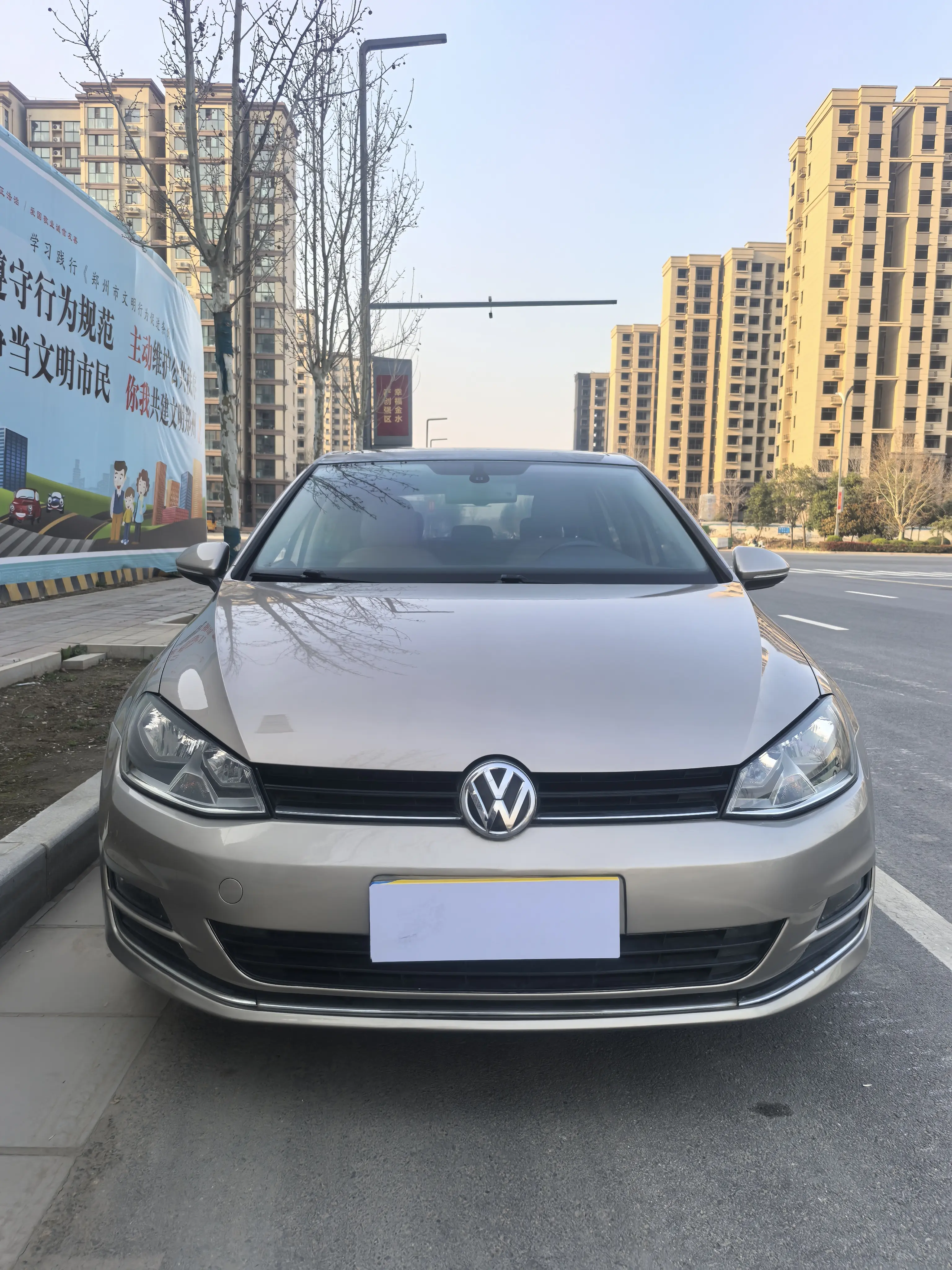 Volkswagen Golf  из Китая