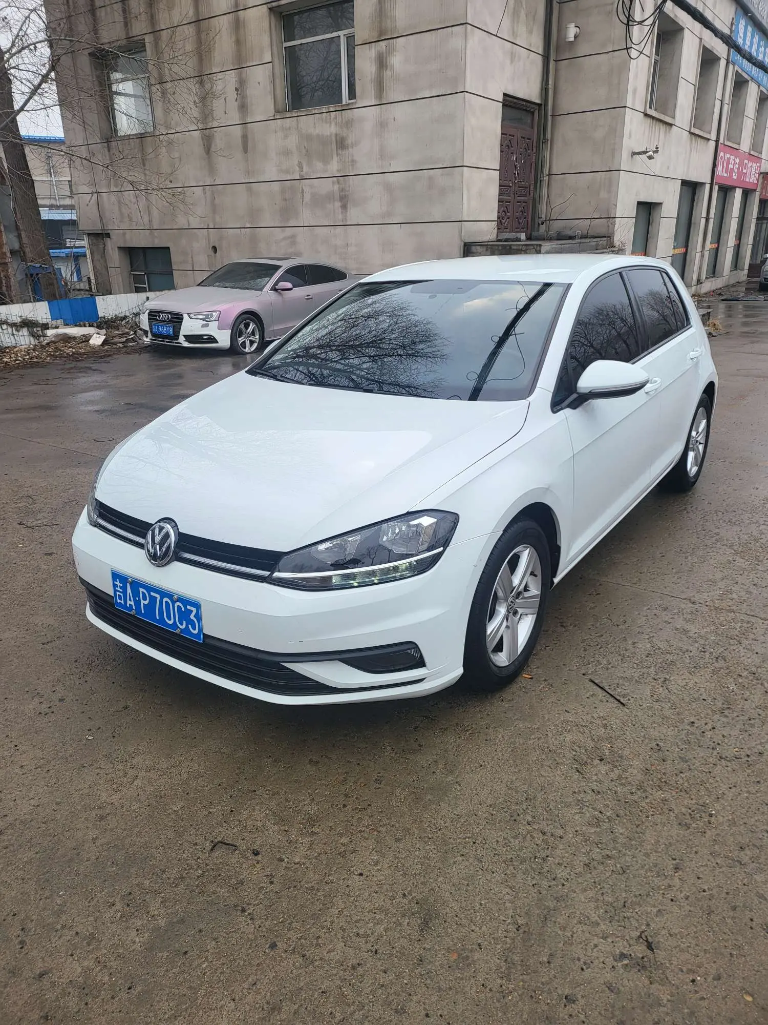 Volkswagen Golf  из Китая