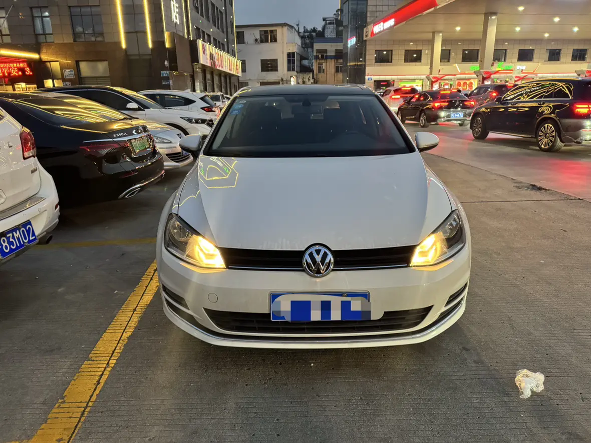 Volkswagen Golf  из Китая